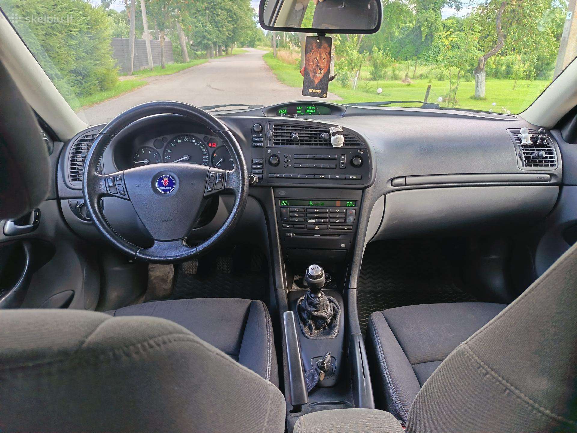 Saab 9-3, Седан