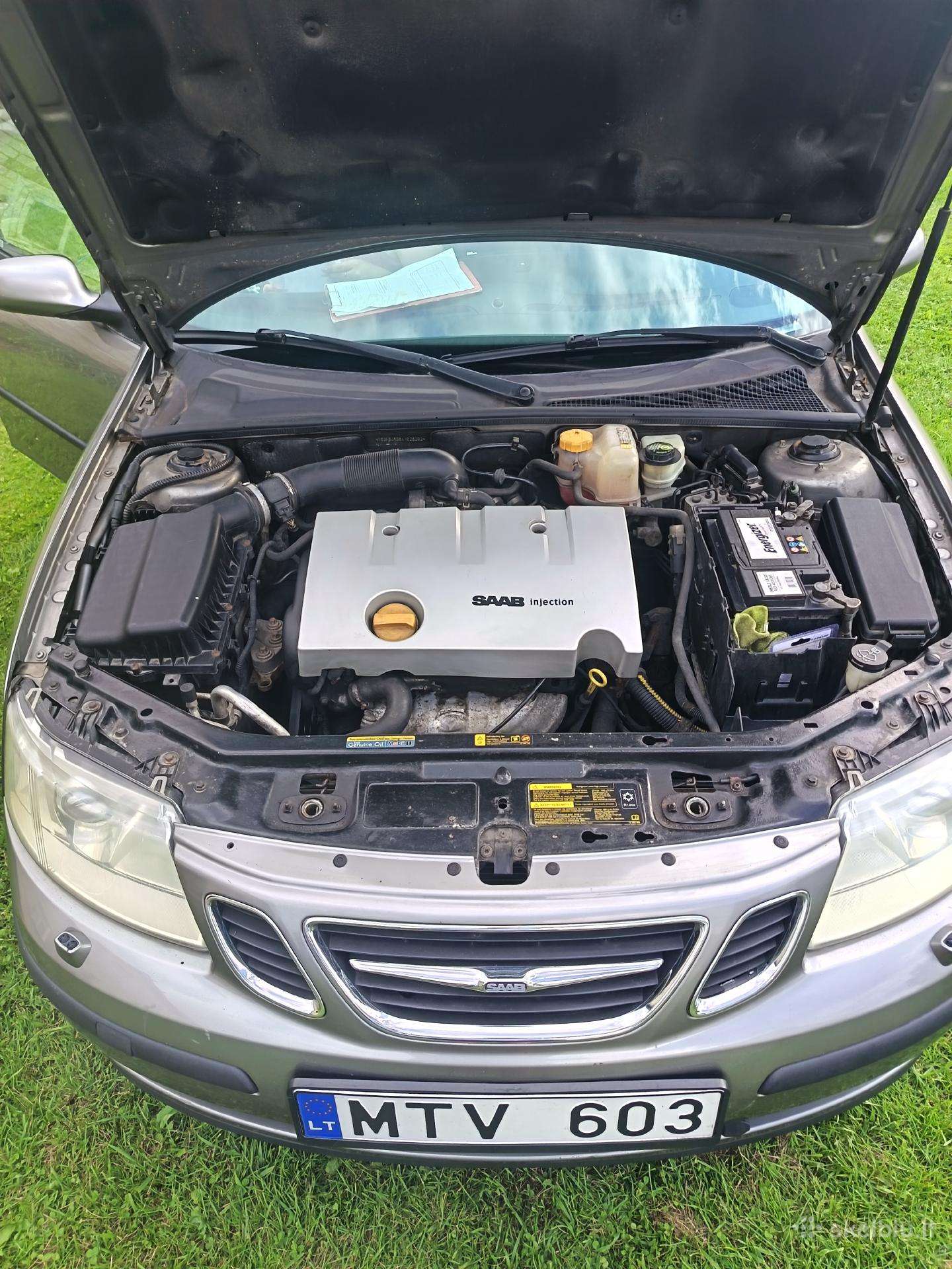 Saab 9-3, Седан