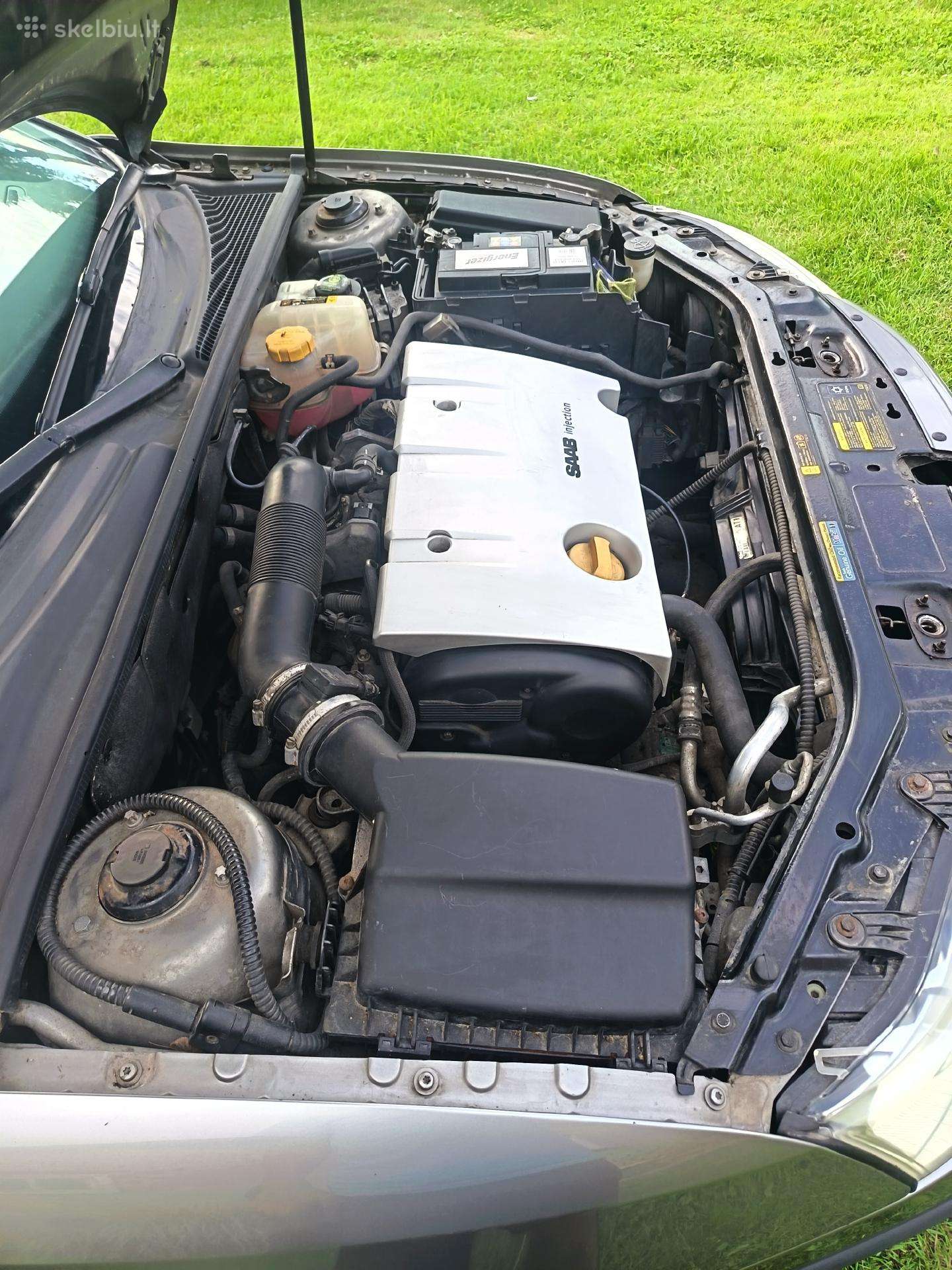 Saab 9-3, Седан