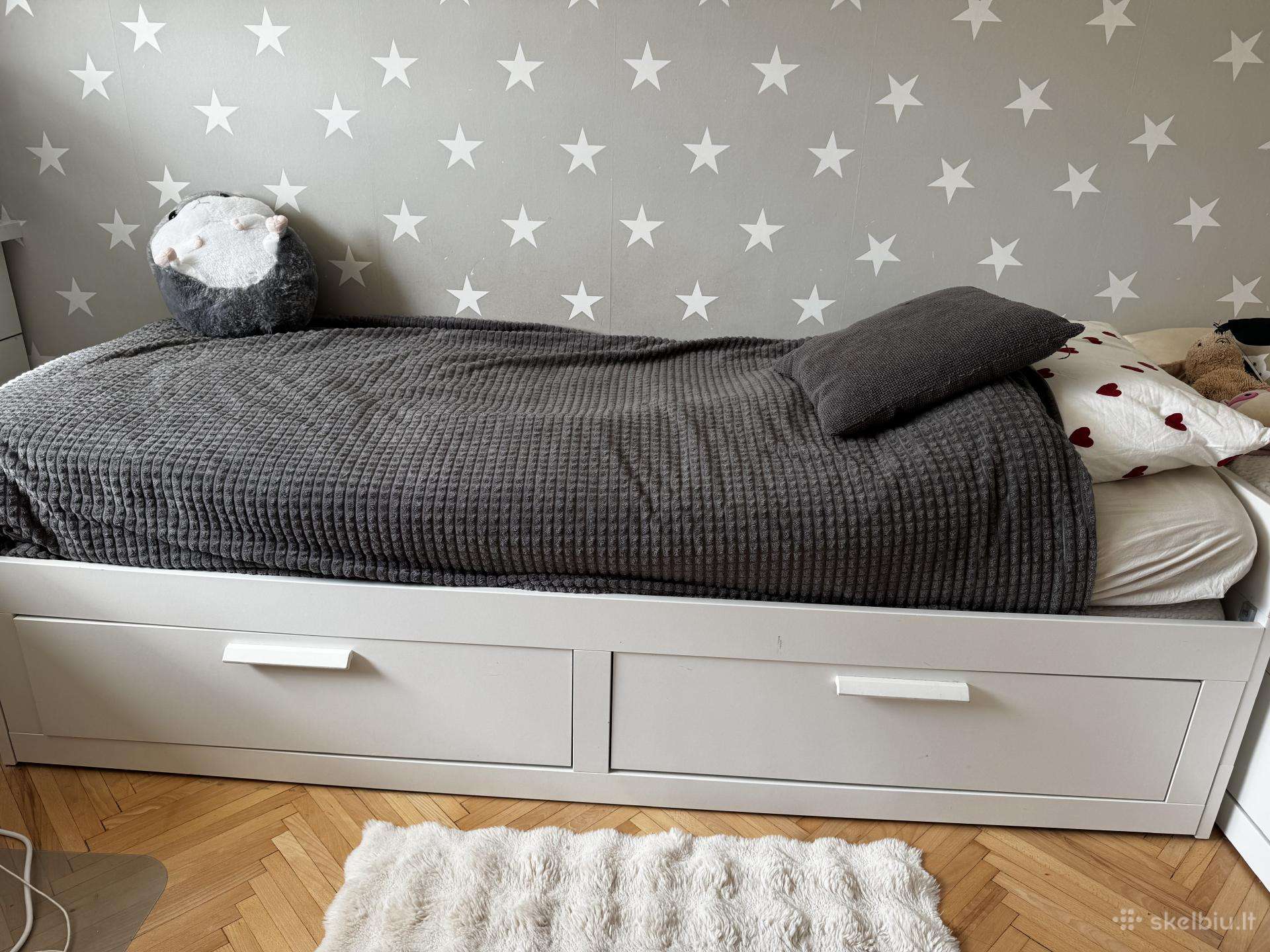 Parduodamos dvi Ikea lovos