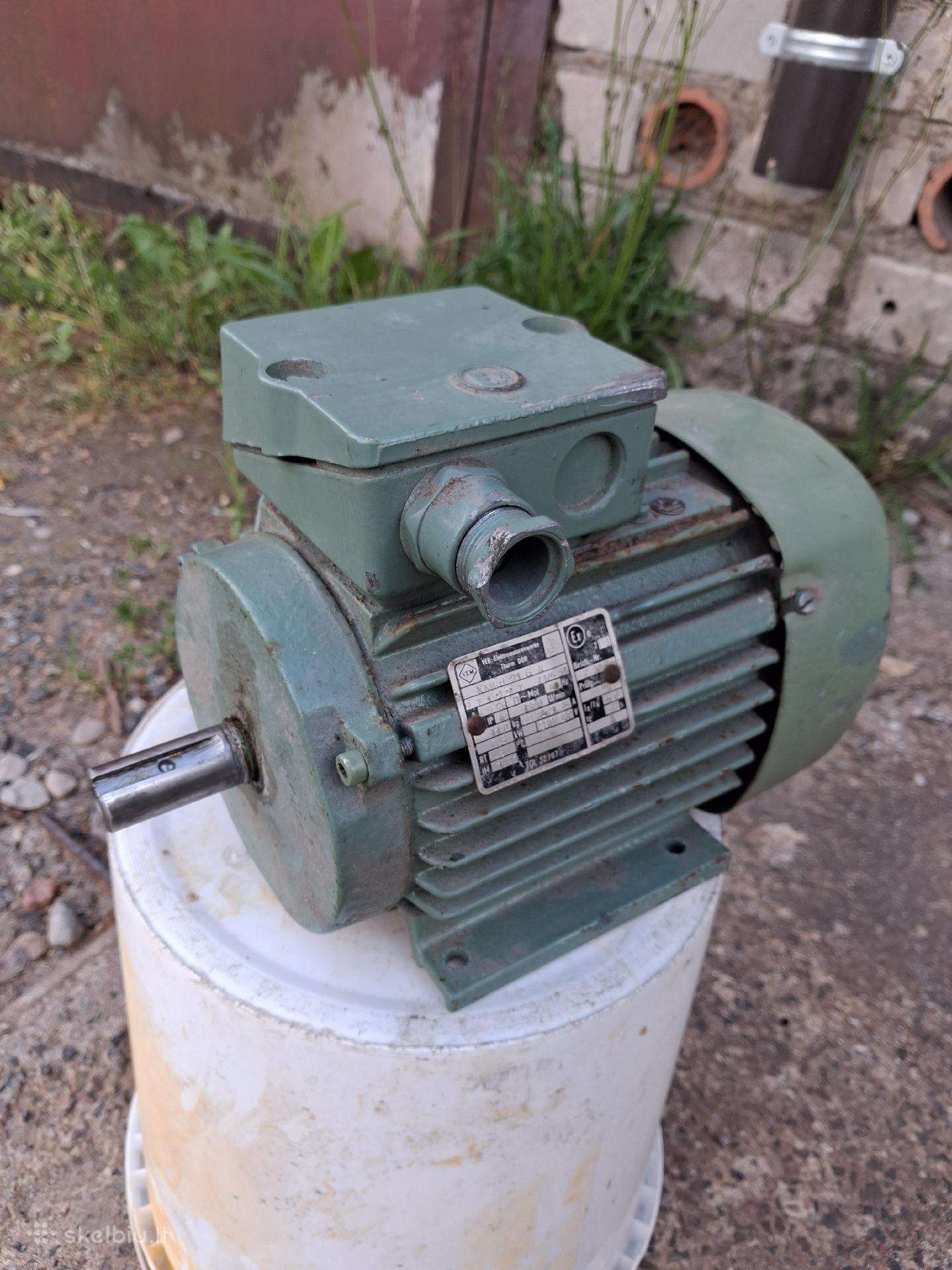 Trifazis variklis 0.5kw. 1340 apsukos.
