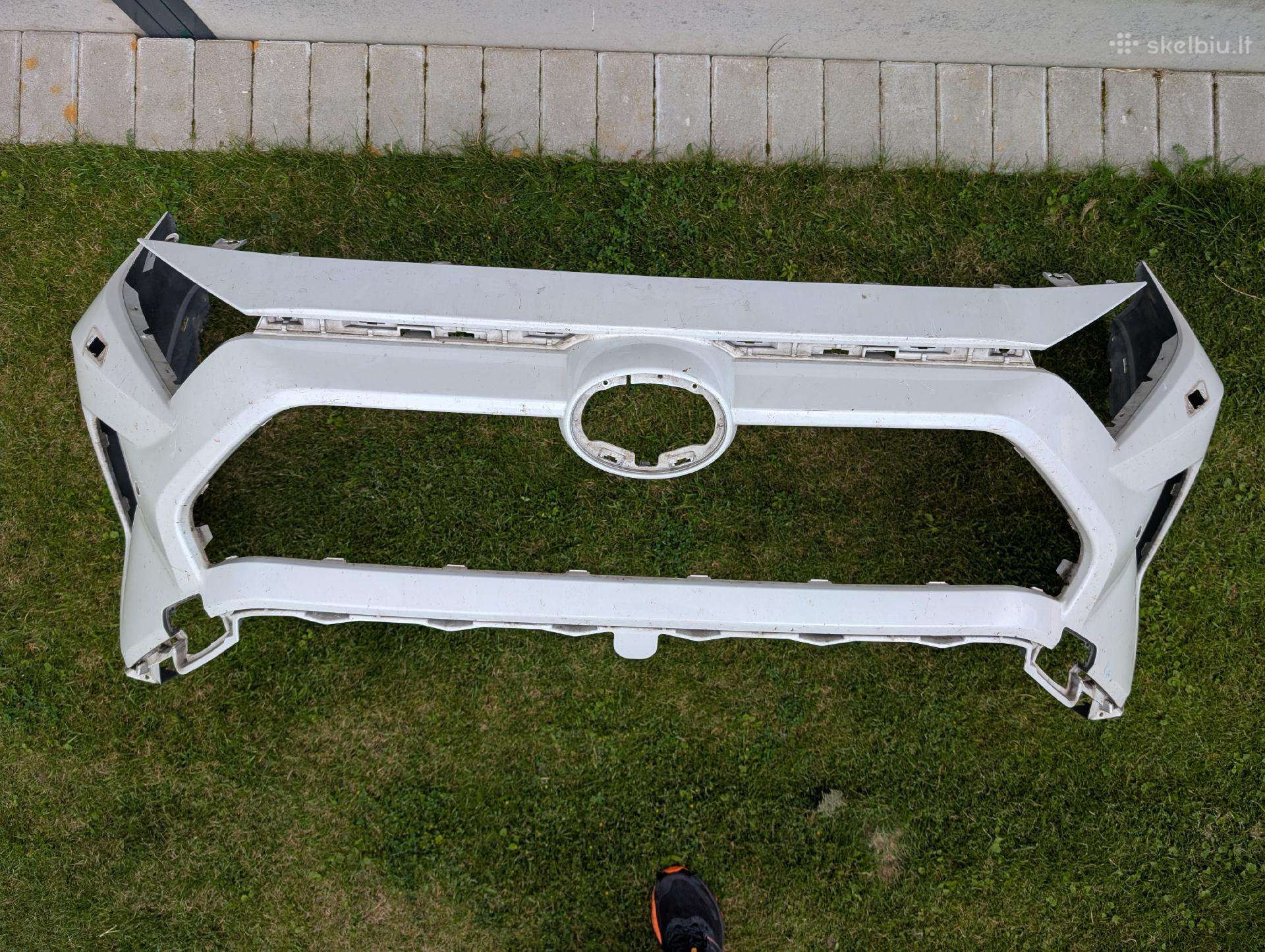 Toyota Rav4 2020 priekinis bamperis
