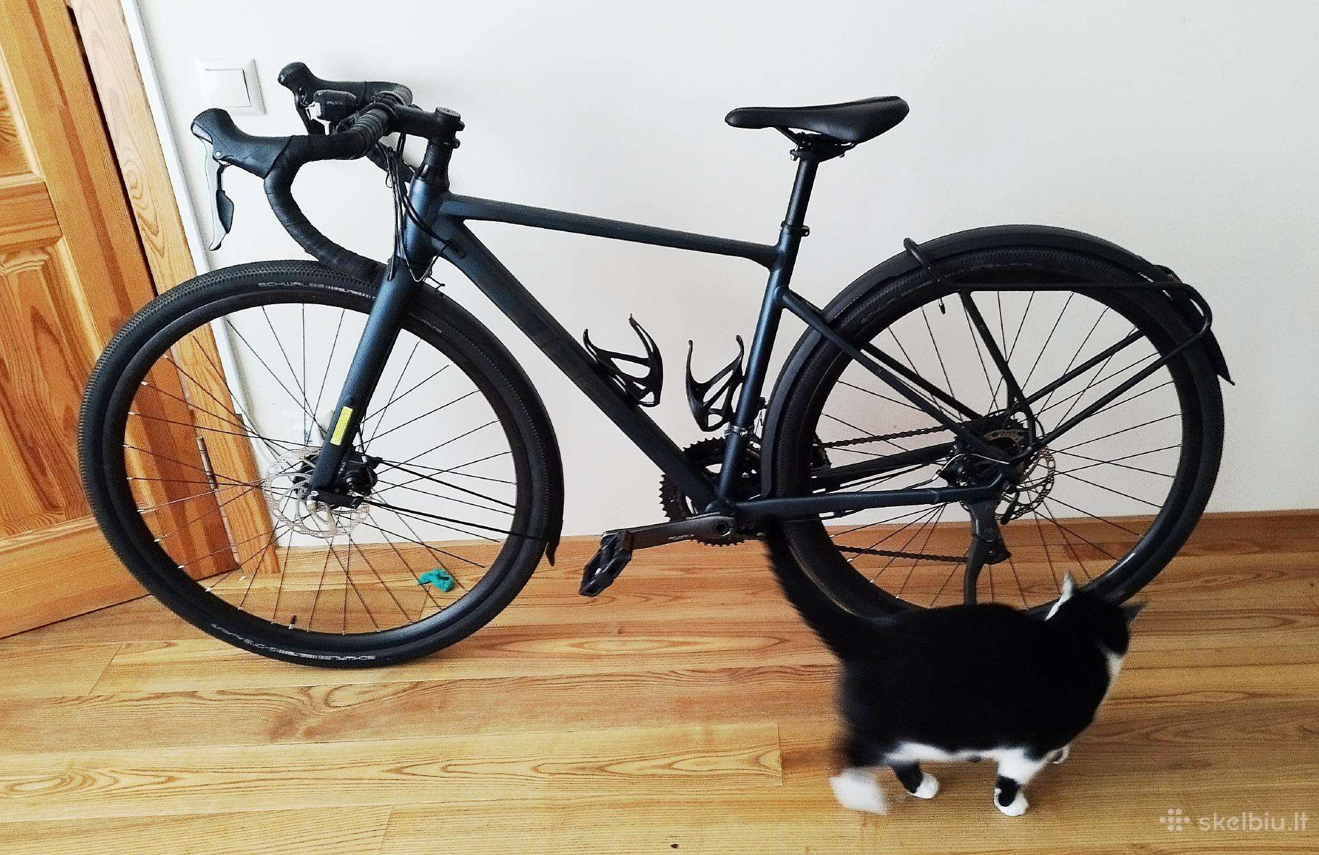 S Dviratis Cube Nuroad Pro Fe 2025