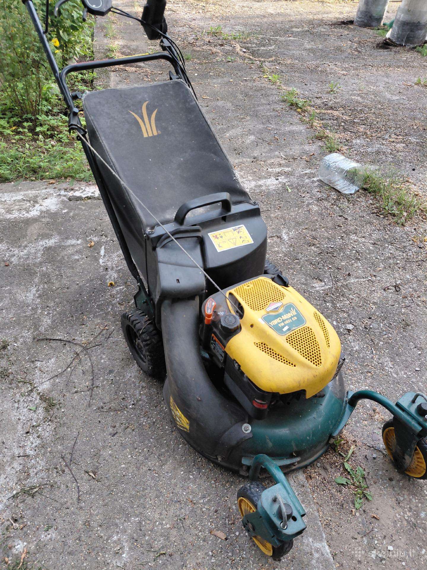 Parduodu zolepjove Yard Man Briggs