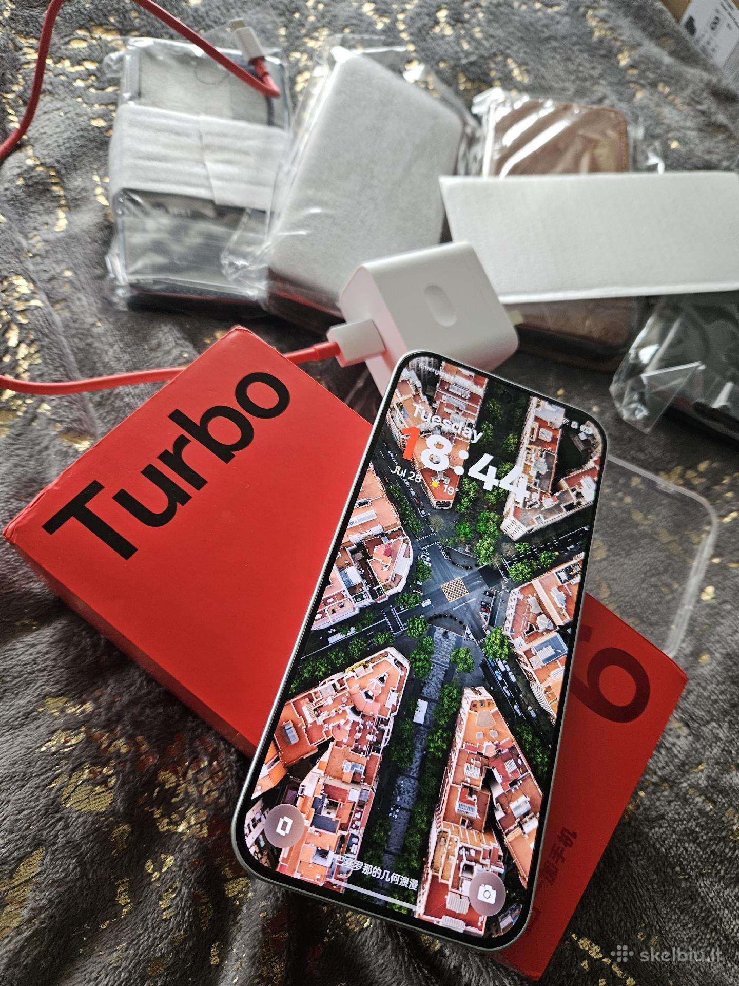 Oneplus Turbo 6 256gb 12gb RAM Silver Naujas