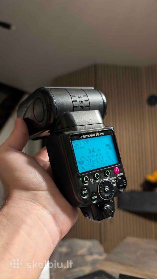 Speedlight SB-910 blykstė