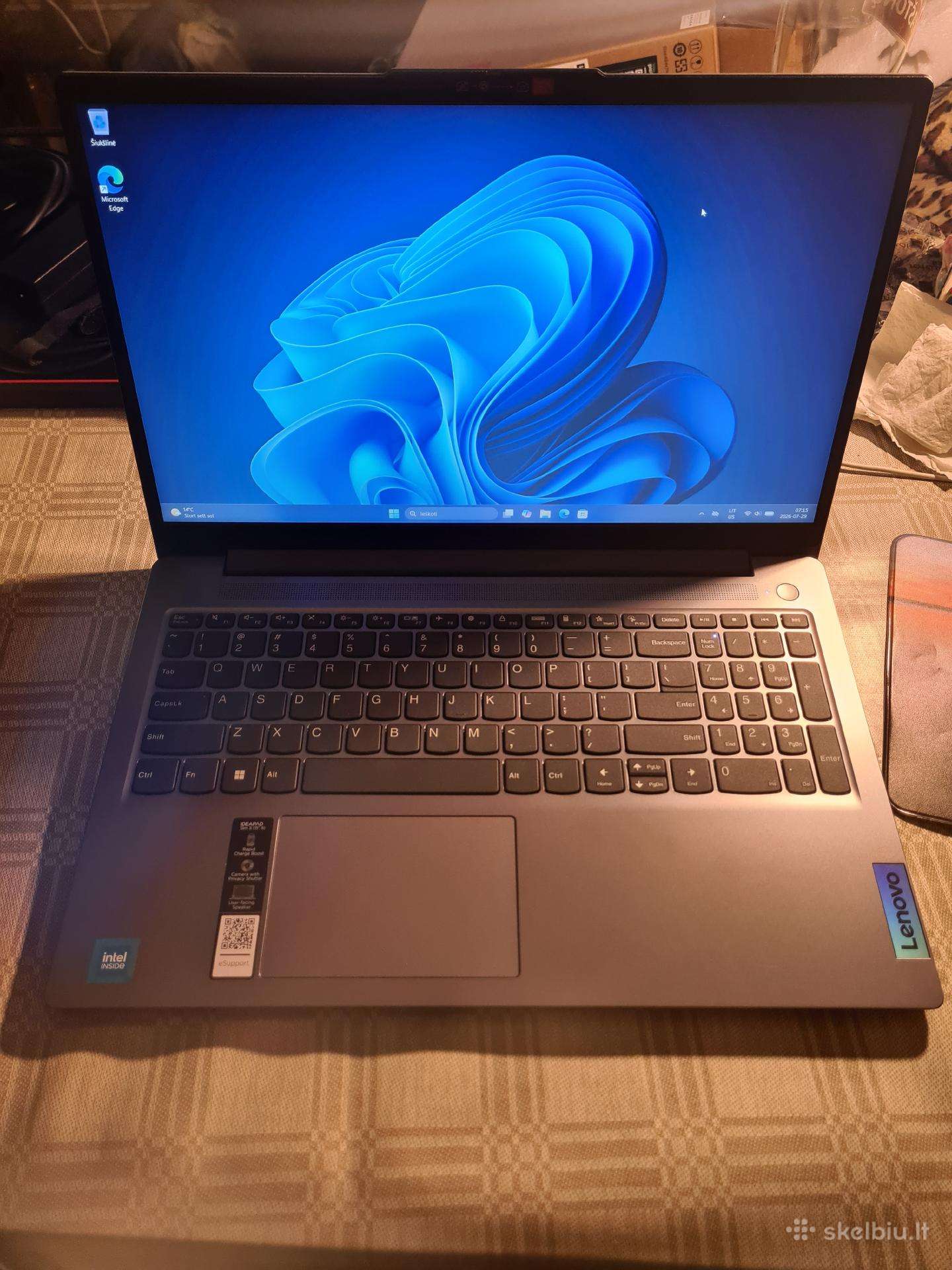 Lenovo Ideapad Slim 3 15ian8