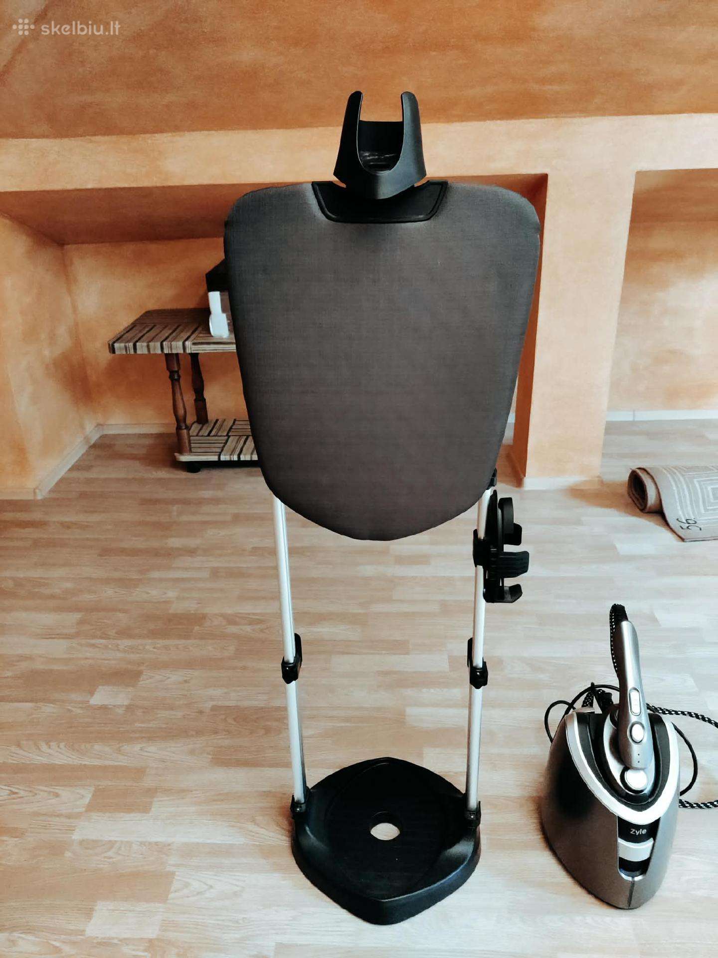 Zyle drabužių garintuvas / lyginimo sistema