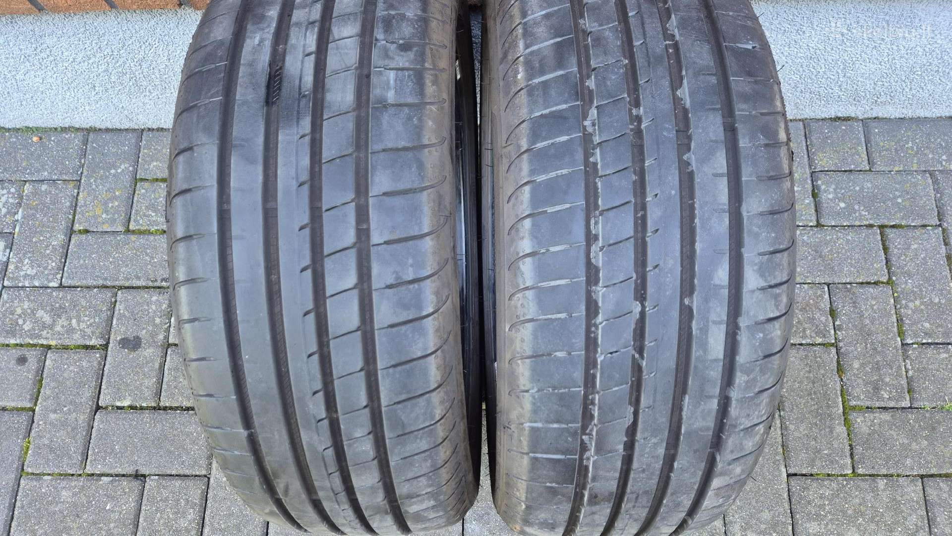 Dvi vasarinės 215/45 R18 Good Year