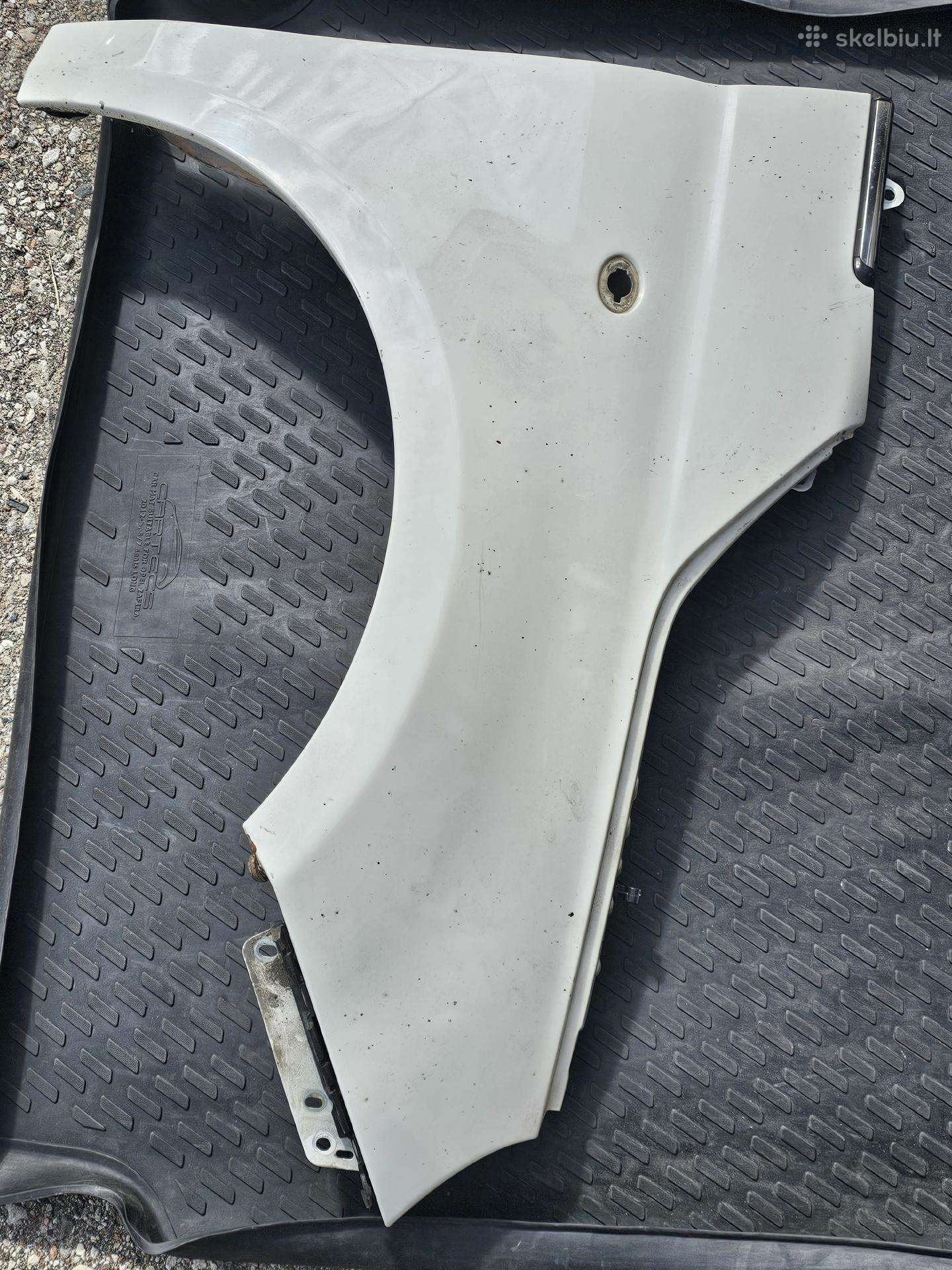Fiat 500 detalės