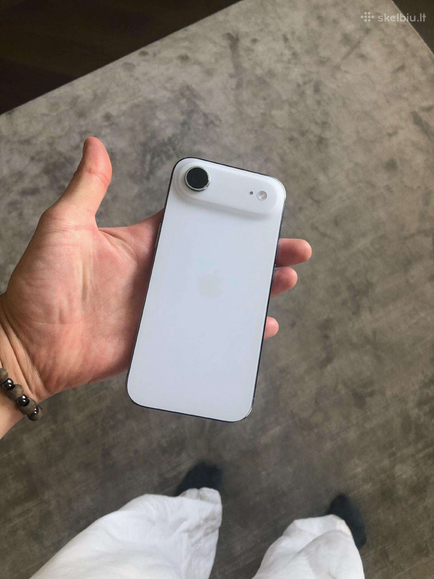 iPhone Air