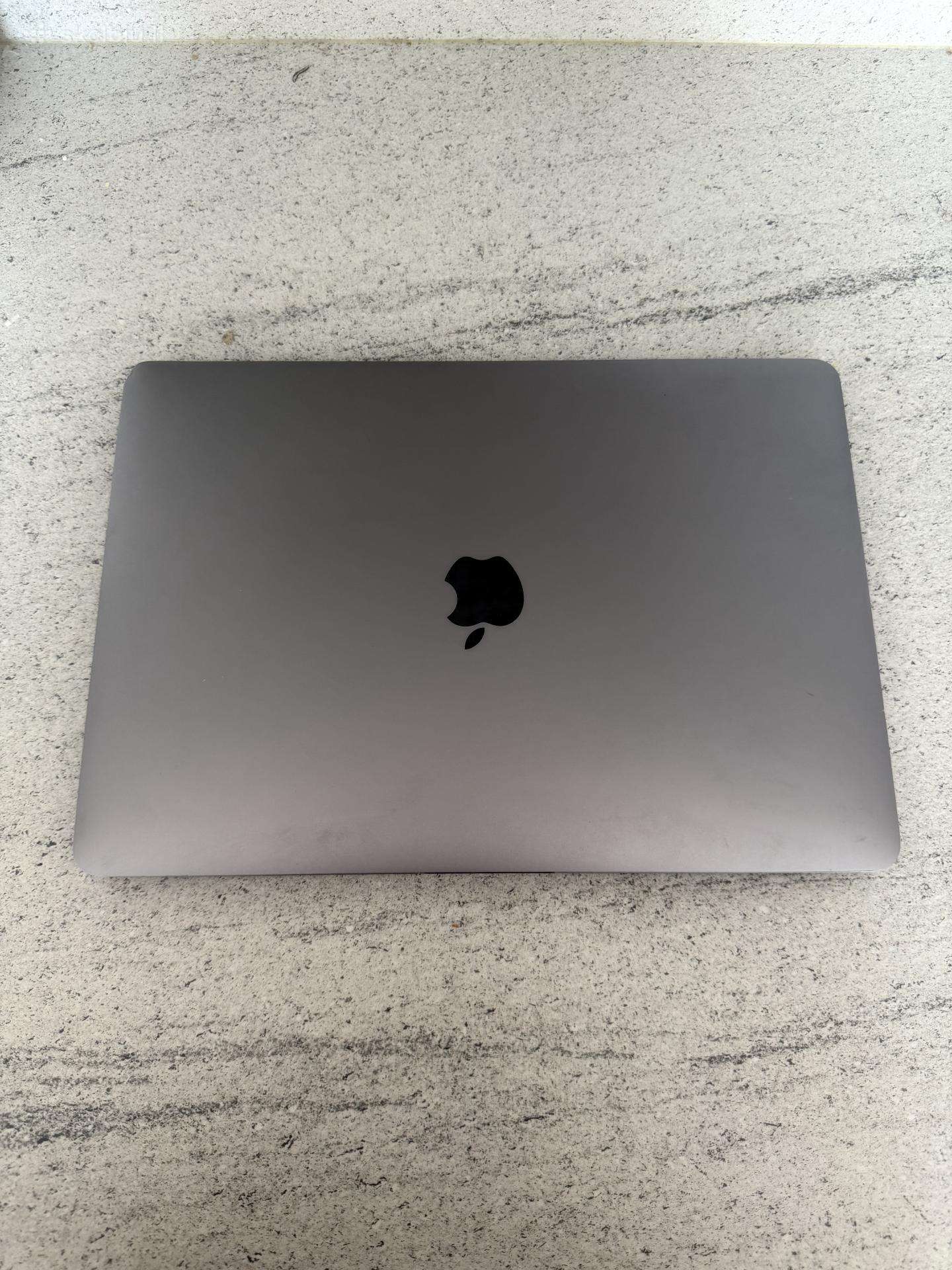 MacBook Pro 13 M1 8/256