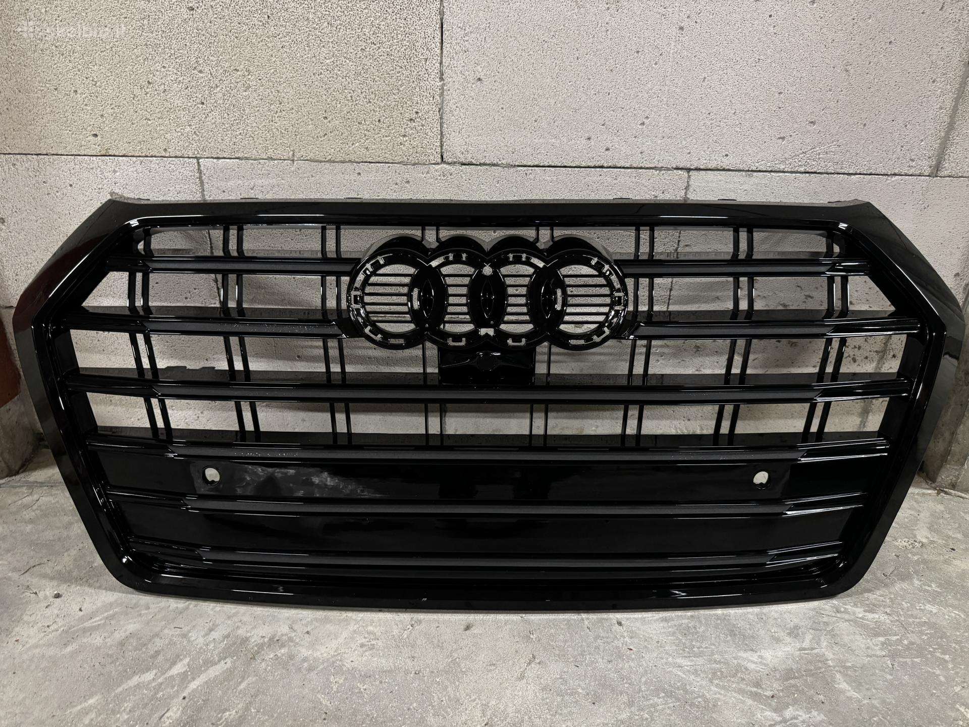 Audi sq5/q5 bamperio grotelės naujos