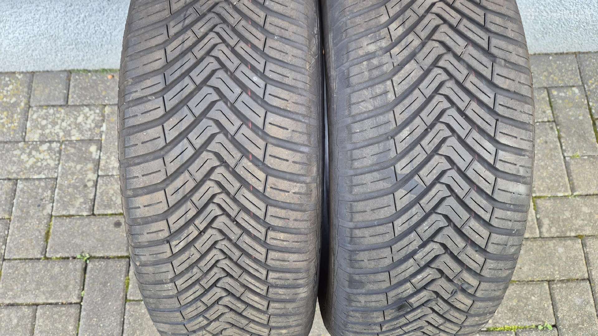 Dvi visasezoninės 215/65 R16 Continental