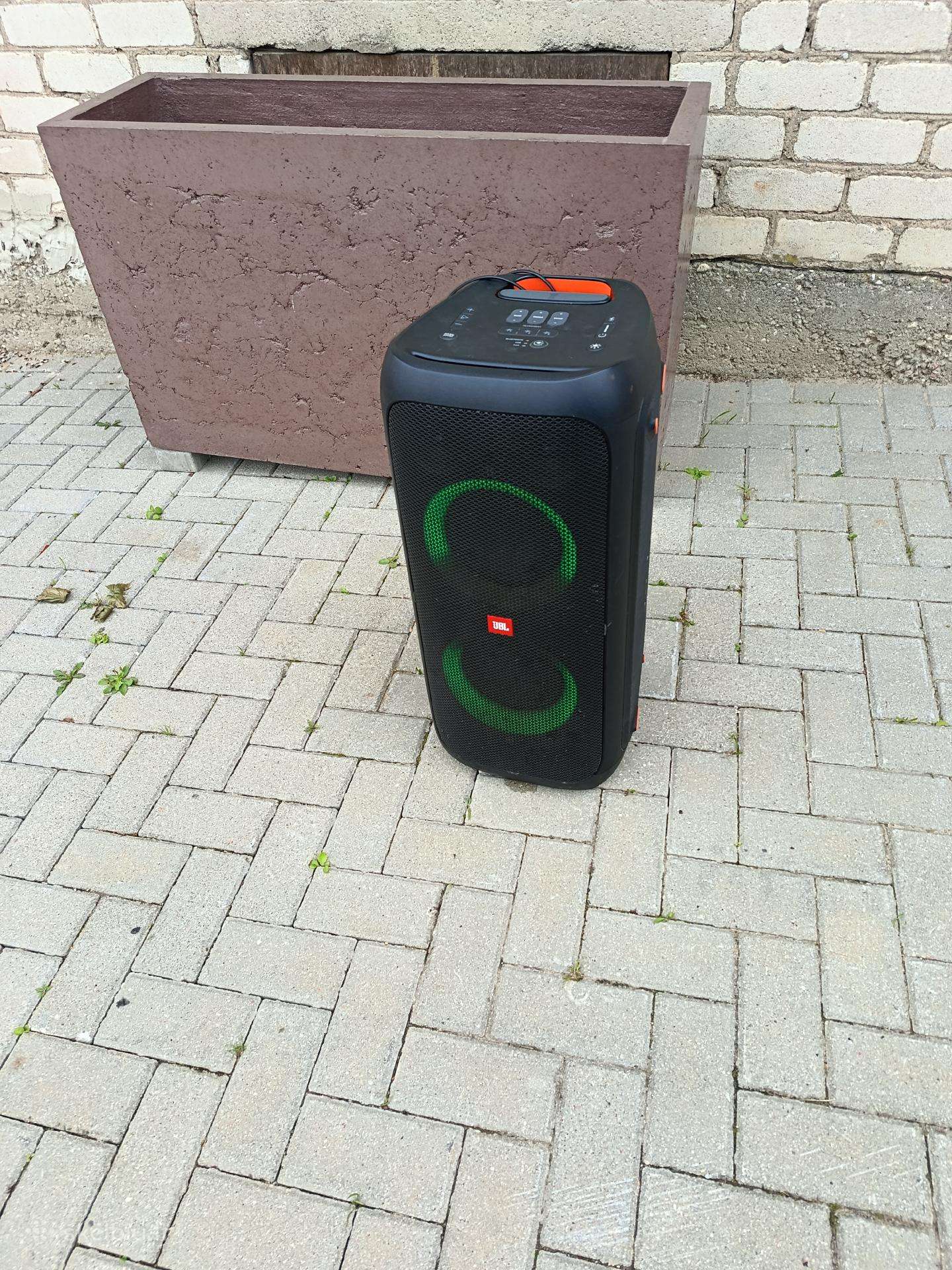 Parduodu Jbl 310 kolonėlė