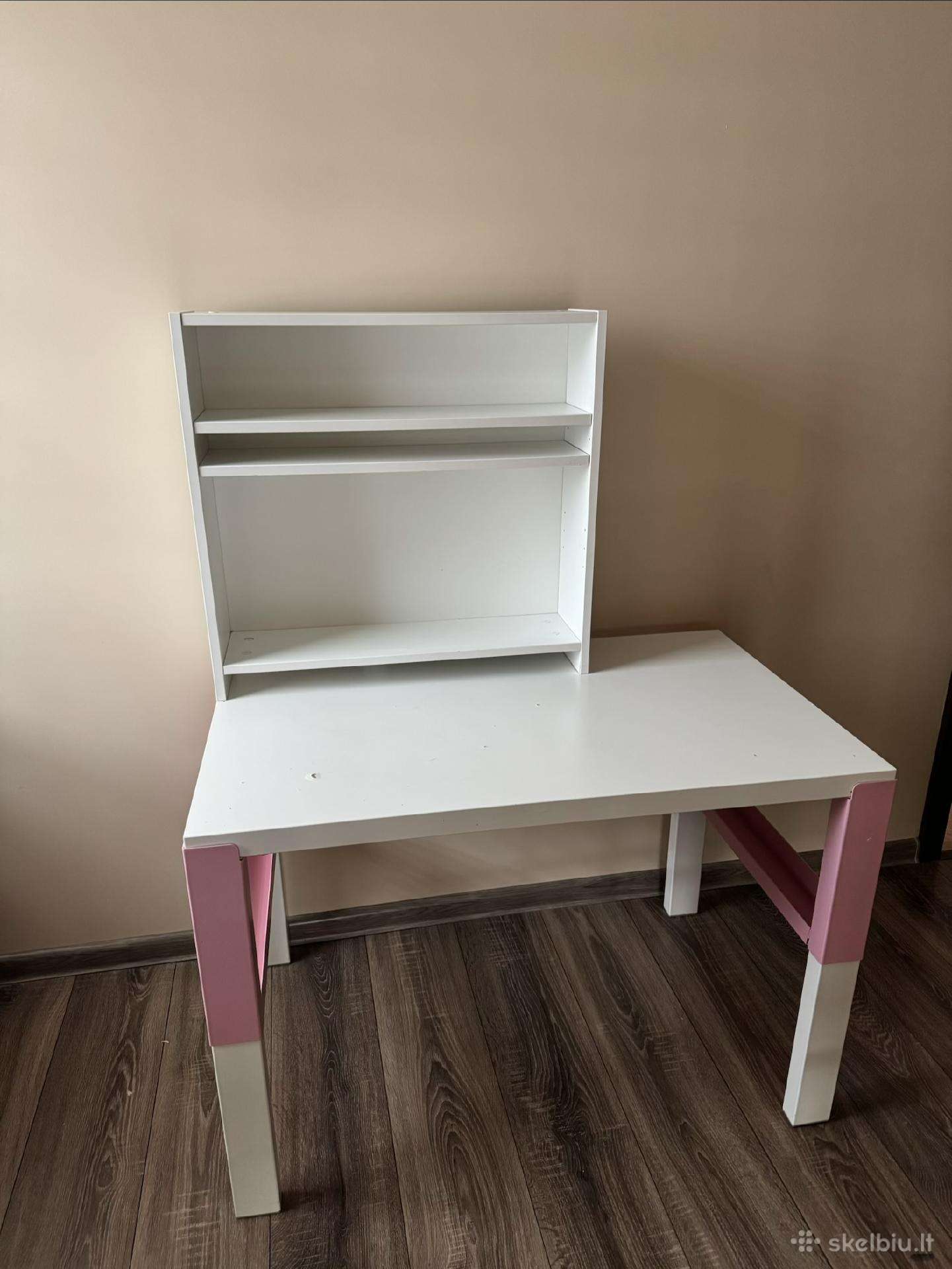 Ikea reguliuojamas stalas vaikui