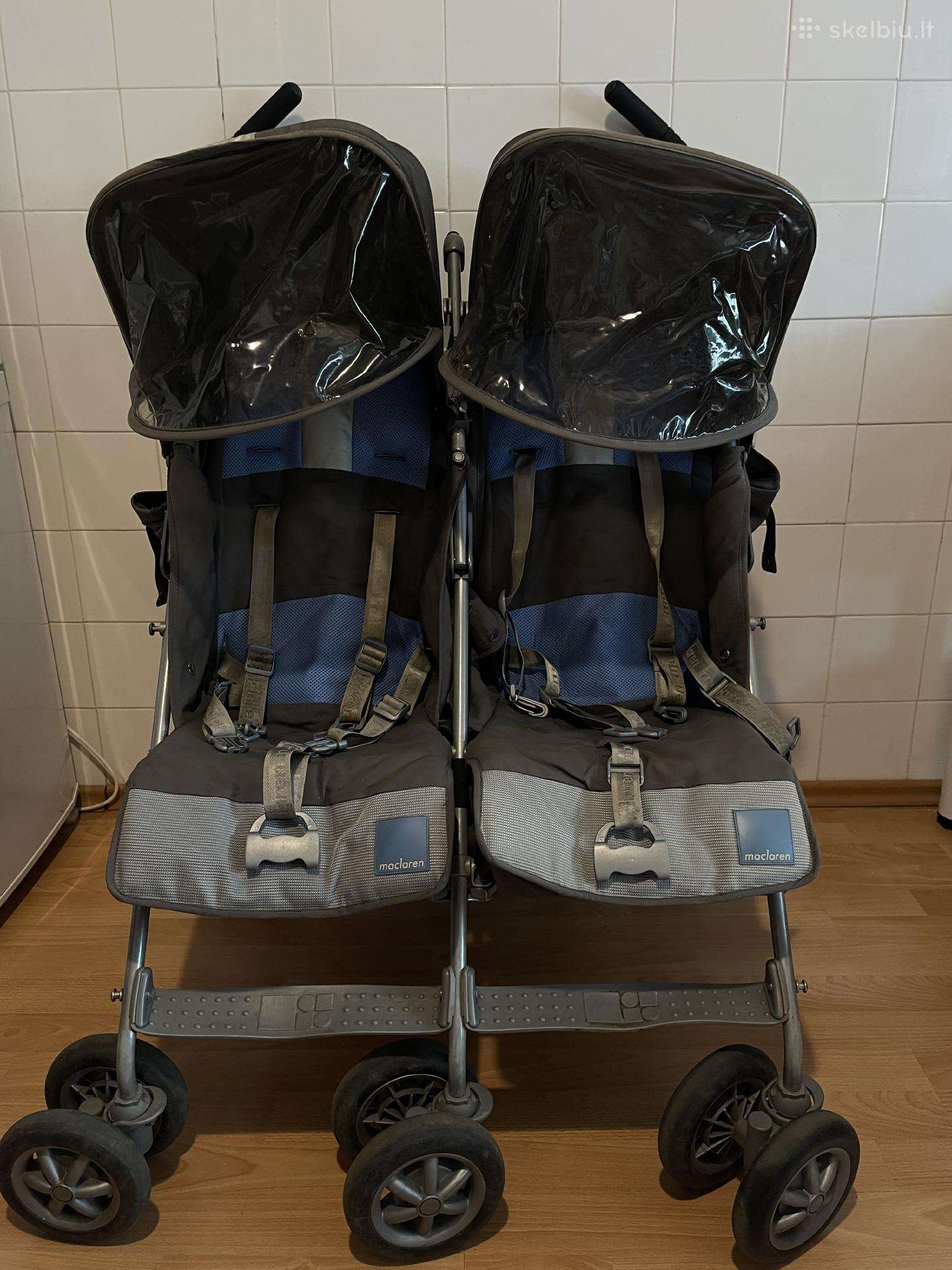 Dvynukų dvivietis vežimėlis