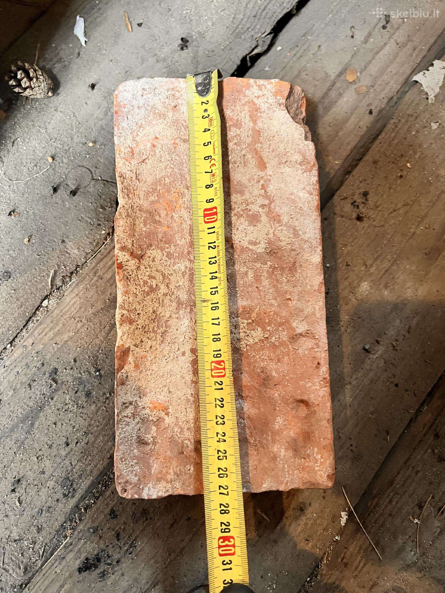 Senoviškos plytos 80 vnt = 40 Eur