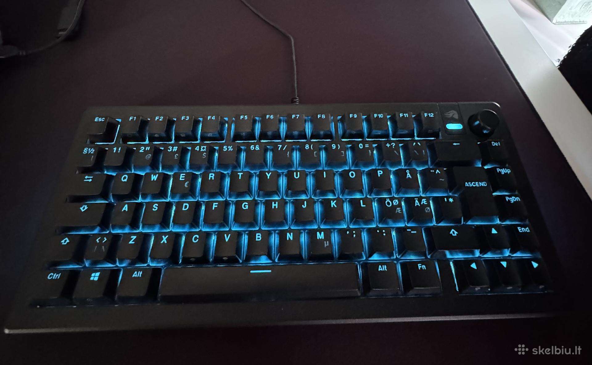 Glorious gmmk 3 75% mechanine klaviatura