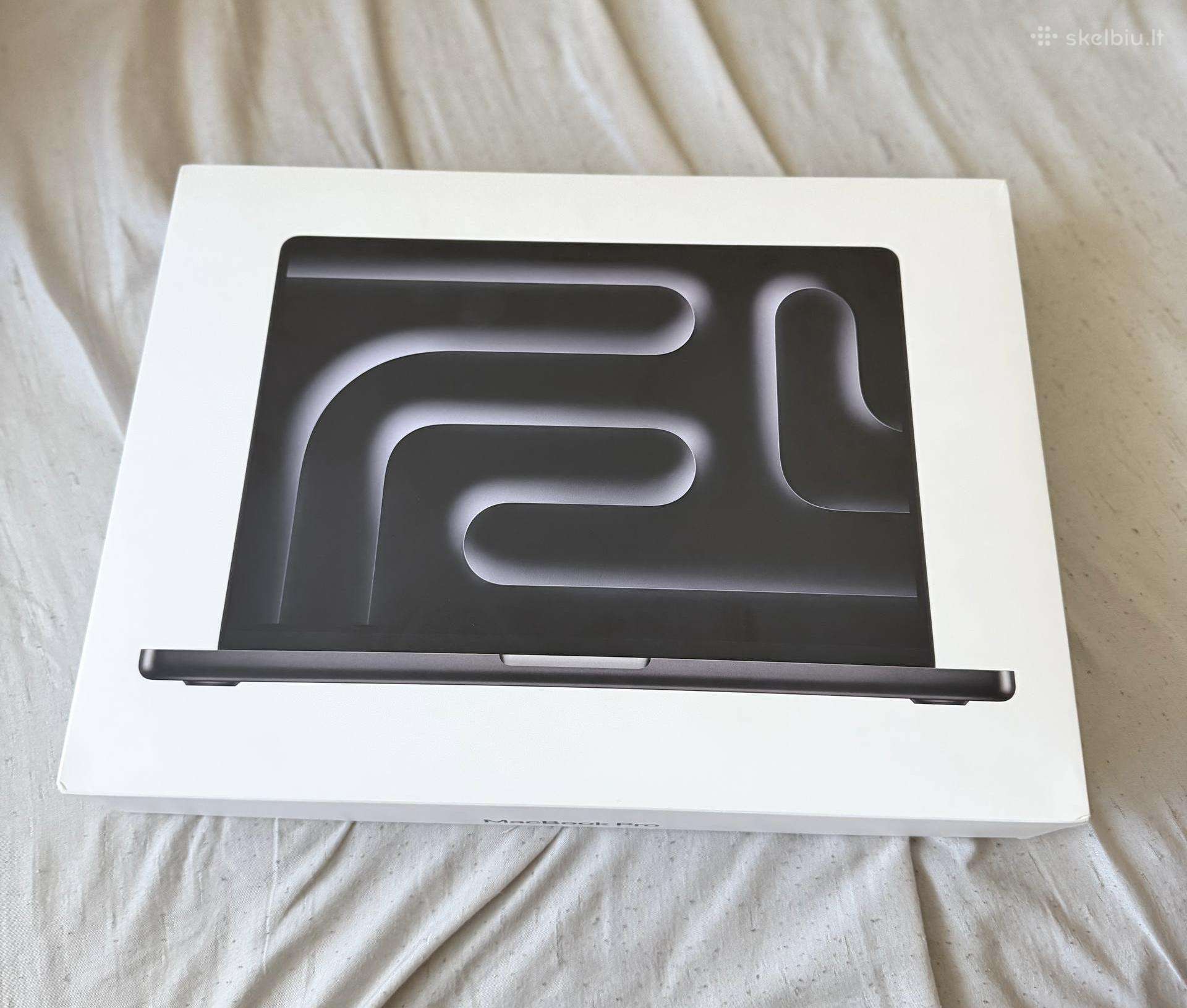 Apple MacBook Pro 14 M5 / 16gb / 1tb (Silver)