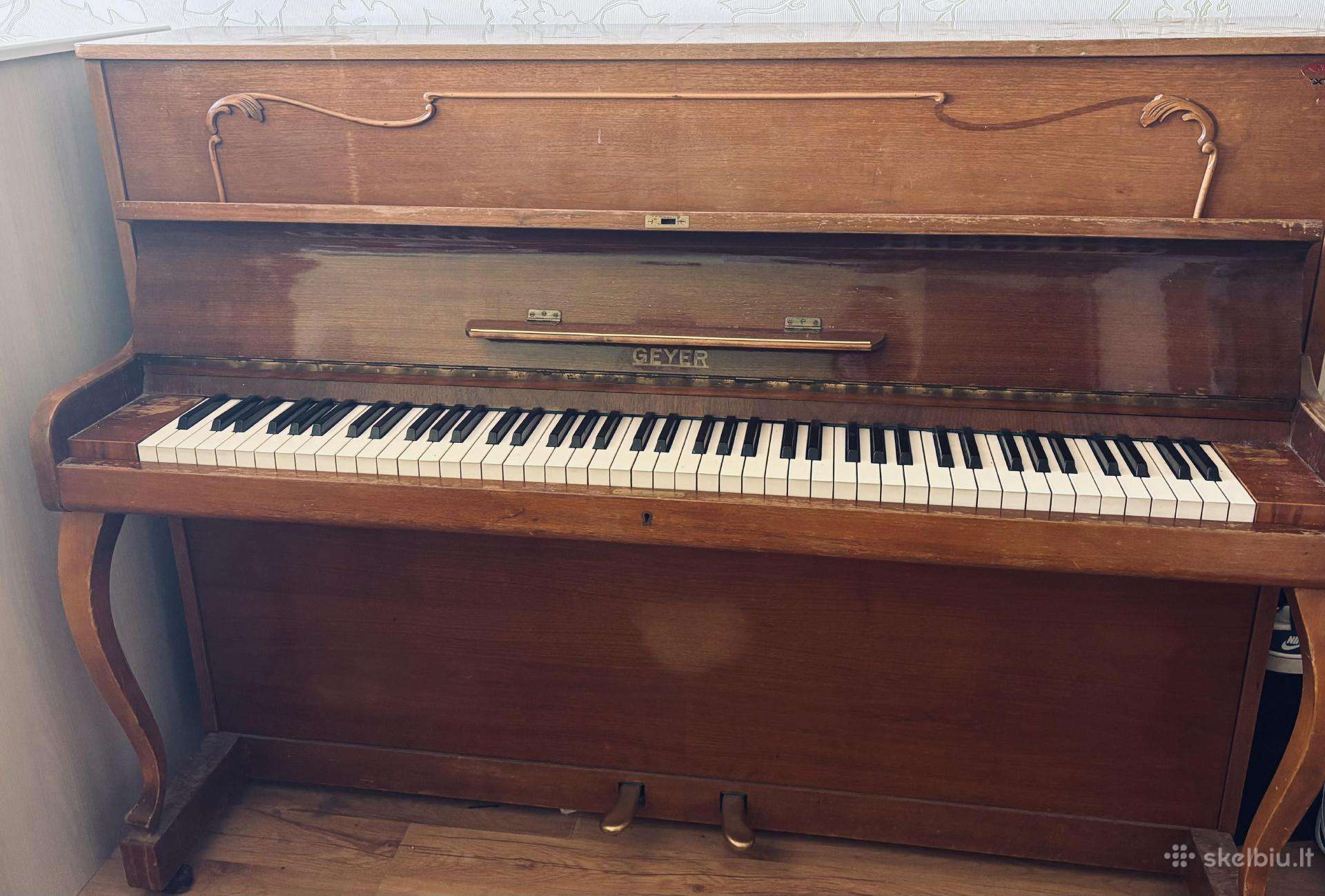 Dovanojamas Geyer Pianinas