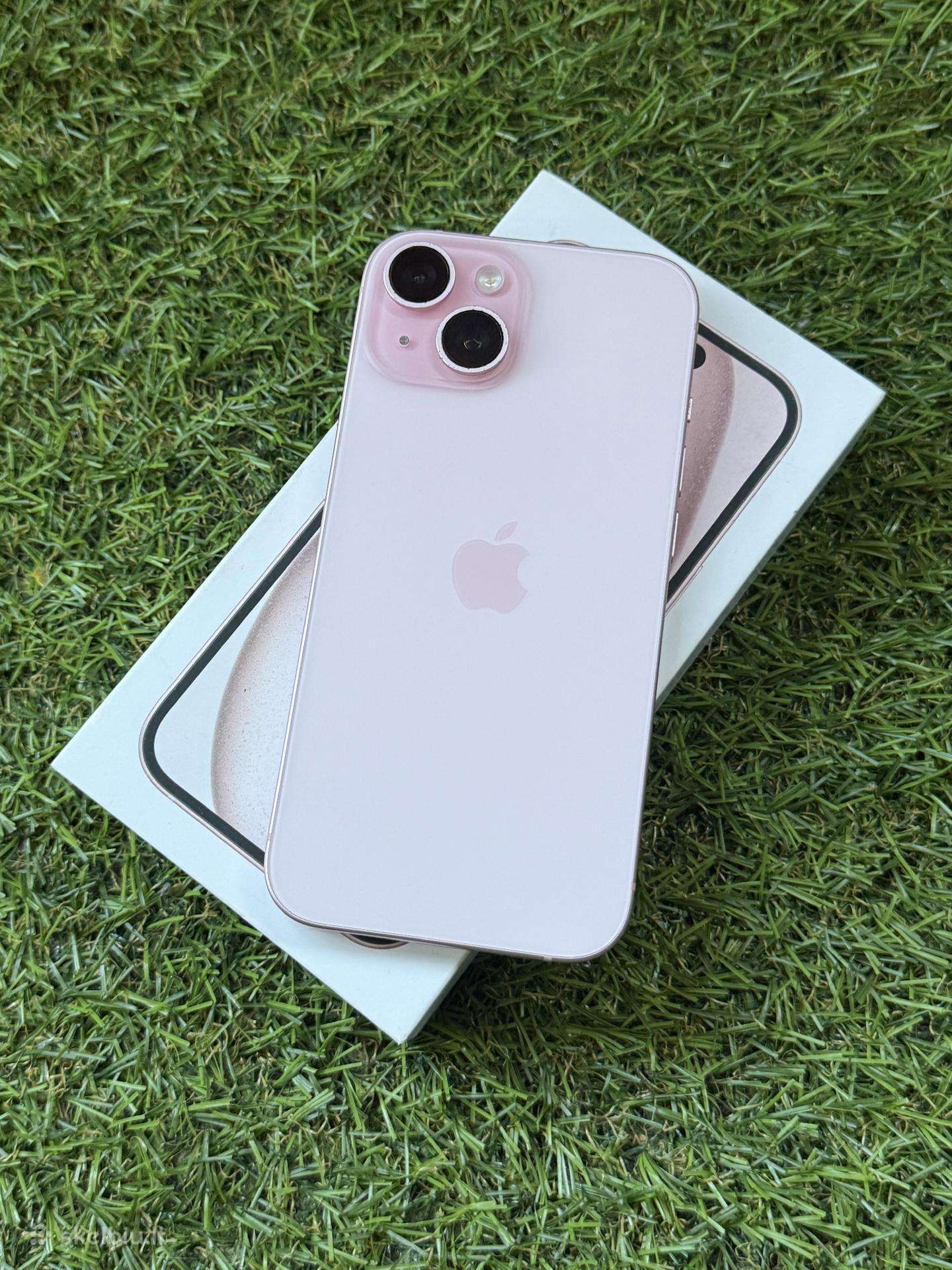 Apple iPhone 15 256gb Pink