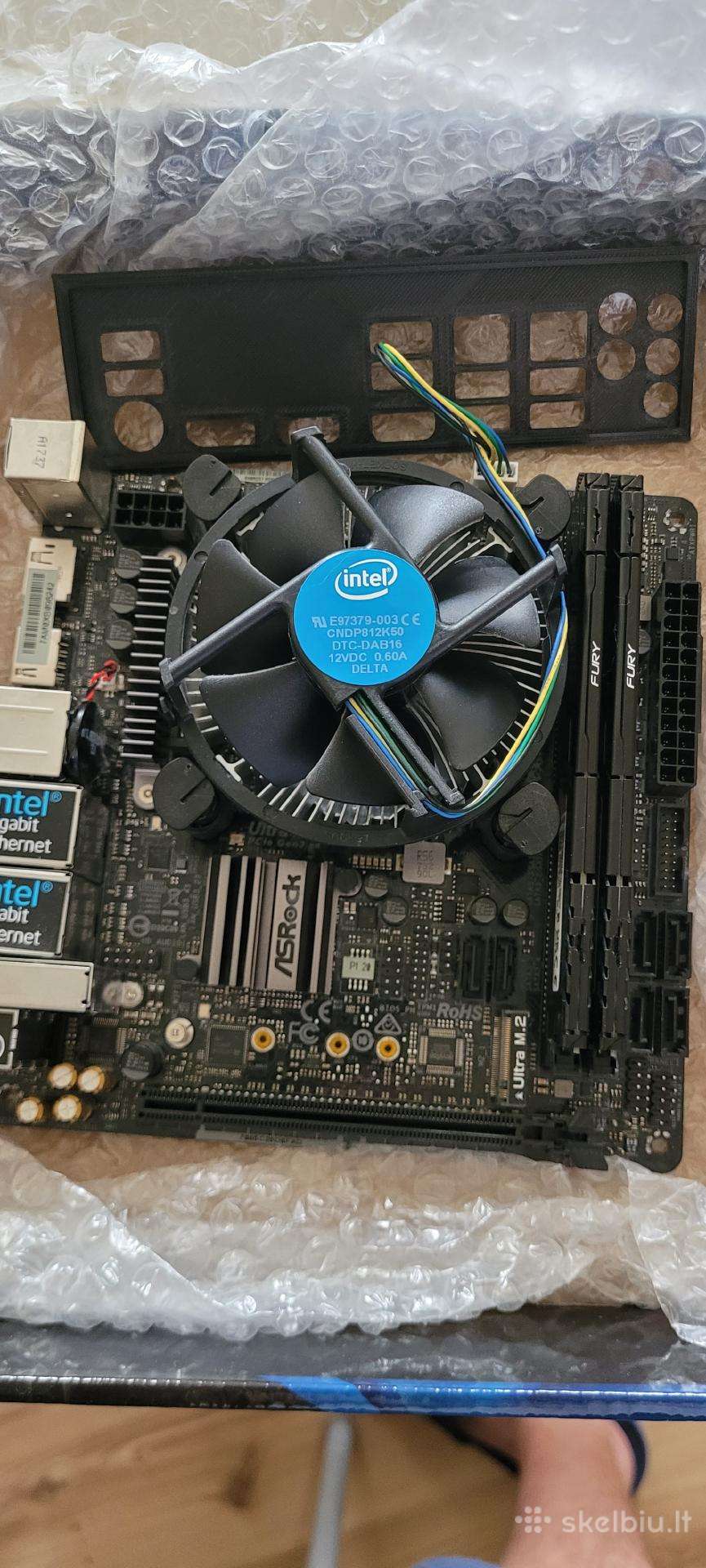 Asrock Z370m-itx/ac i5-8400 16gb ddr4 3200mhz