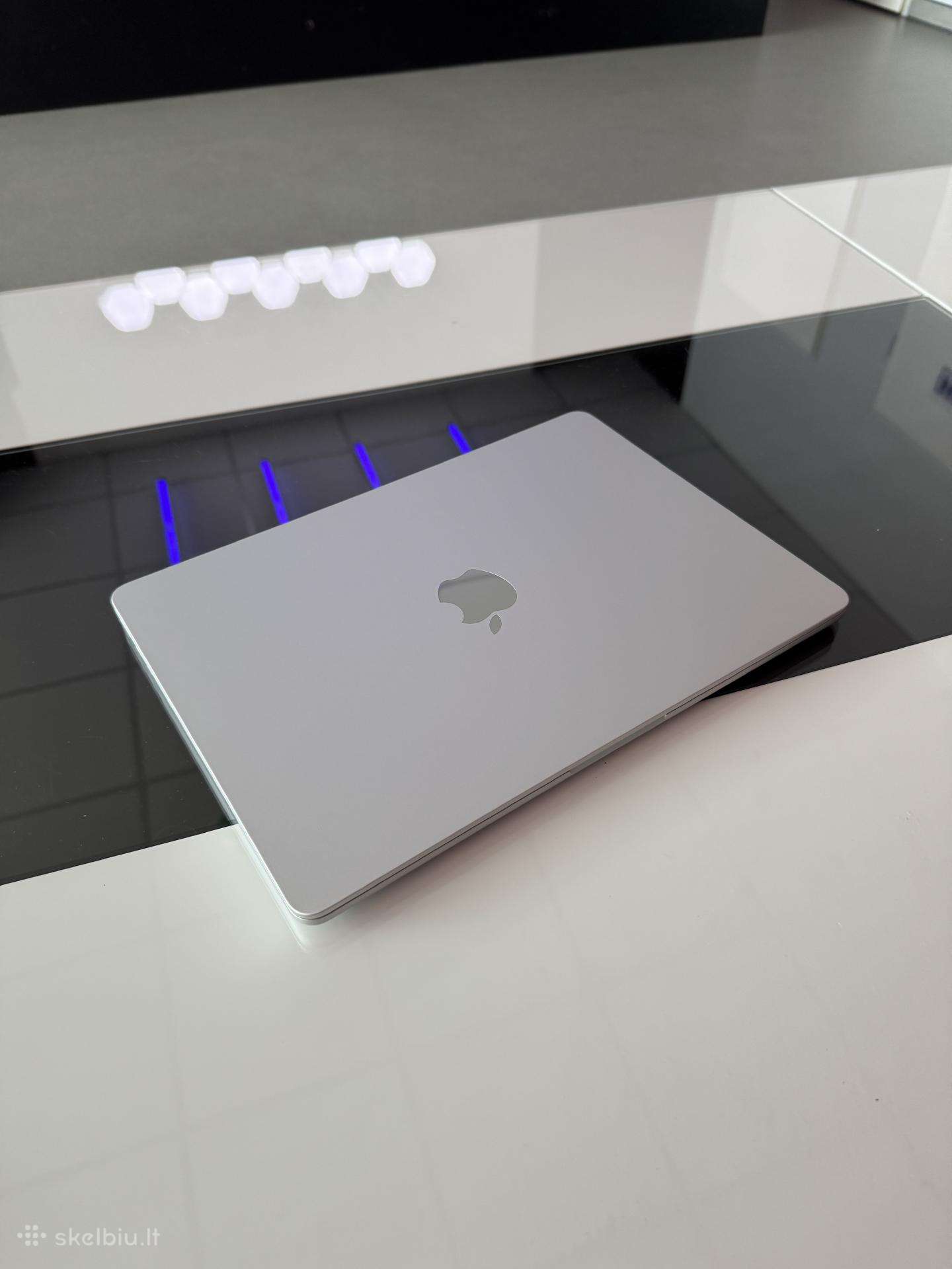 MacBook air M4 256
