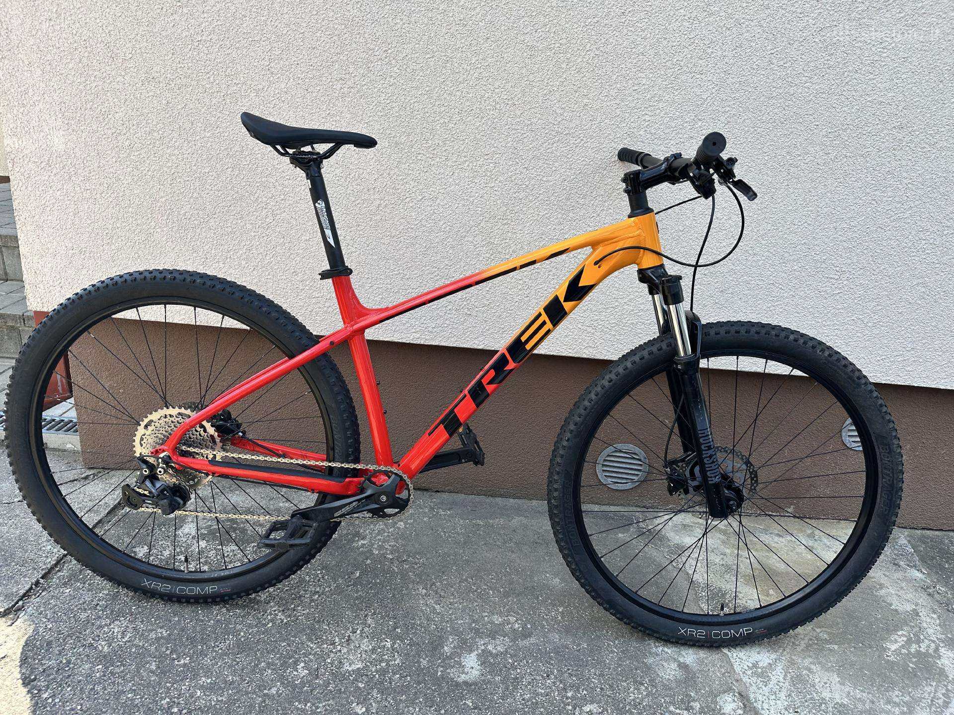 Trek marlin 7 L 29 kalnu dviratis