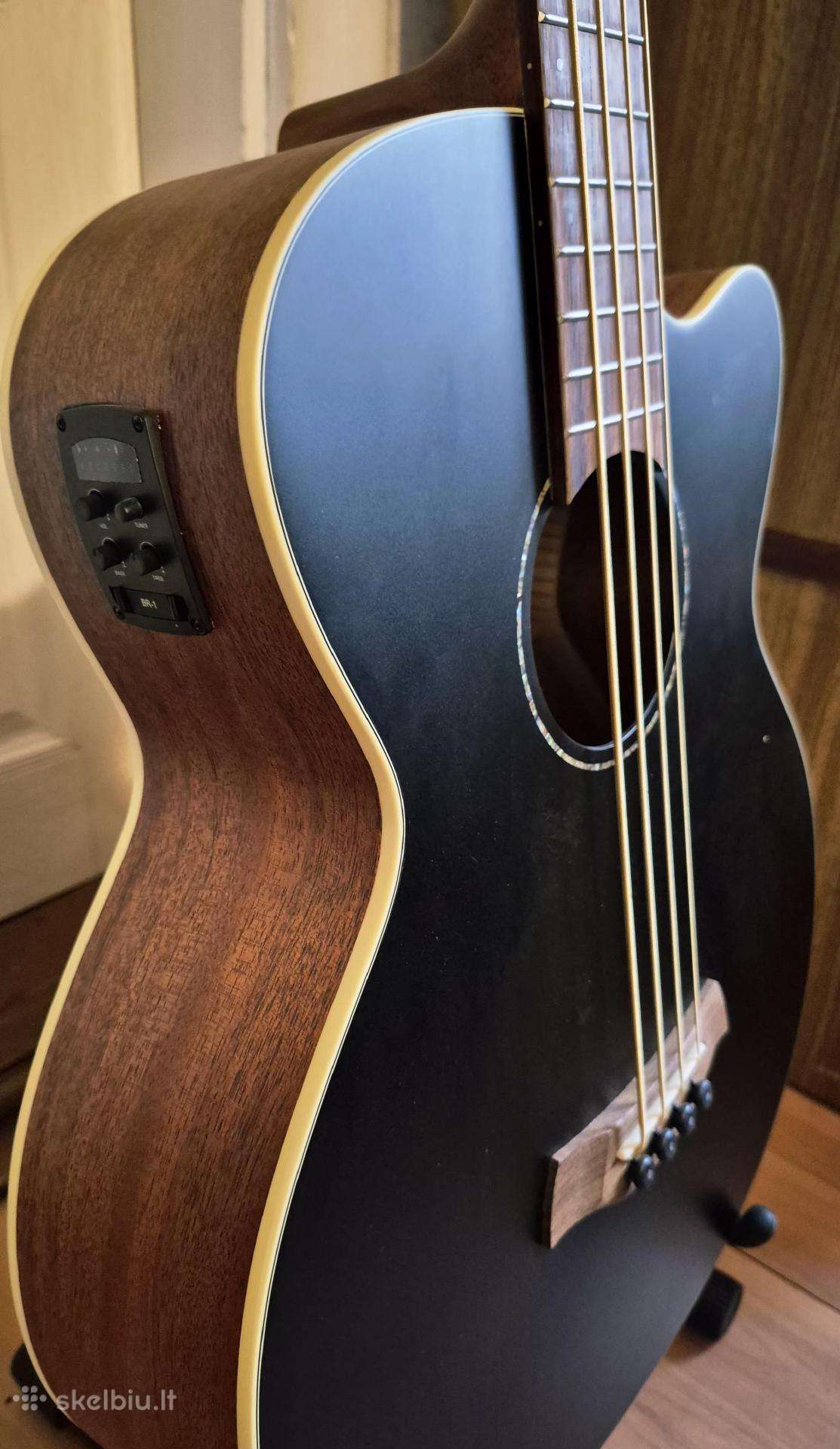 Bosinė/akustinė gitara