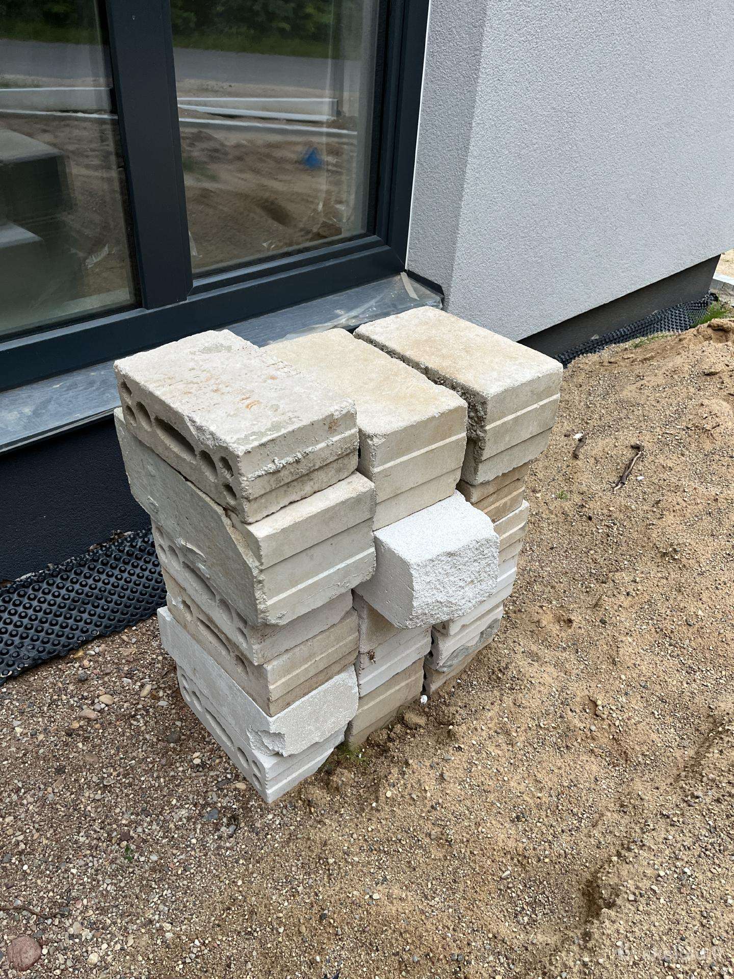 Dovanoju blokelius, polistirola, duris