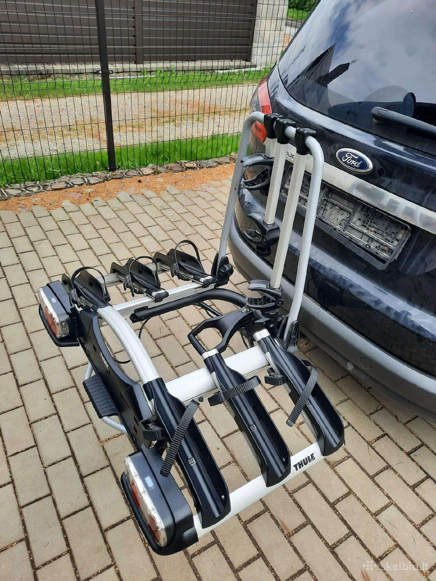Parduodami Thule dviračių laikikliai