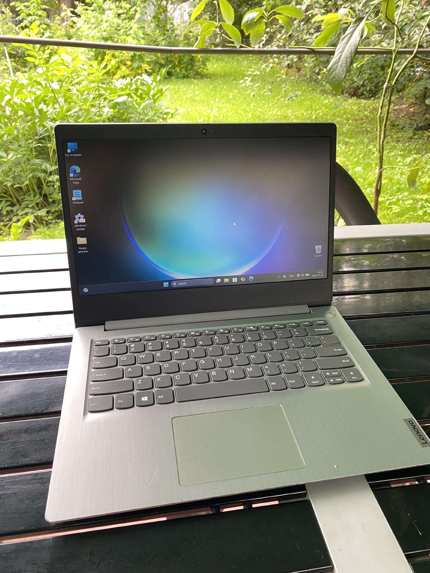Lenovo Ideapad Slim 3 Ryzen 3 3250u