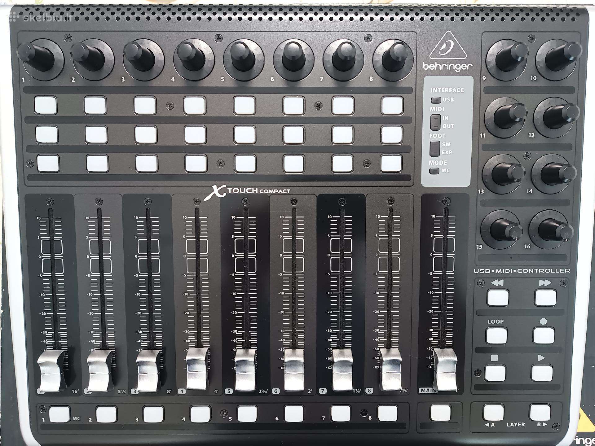 Behringer X-touch Compact