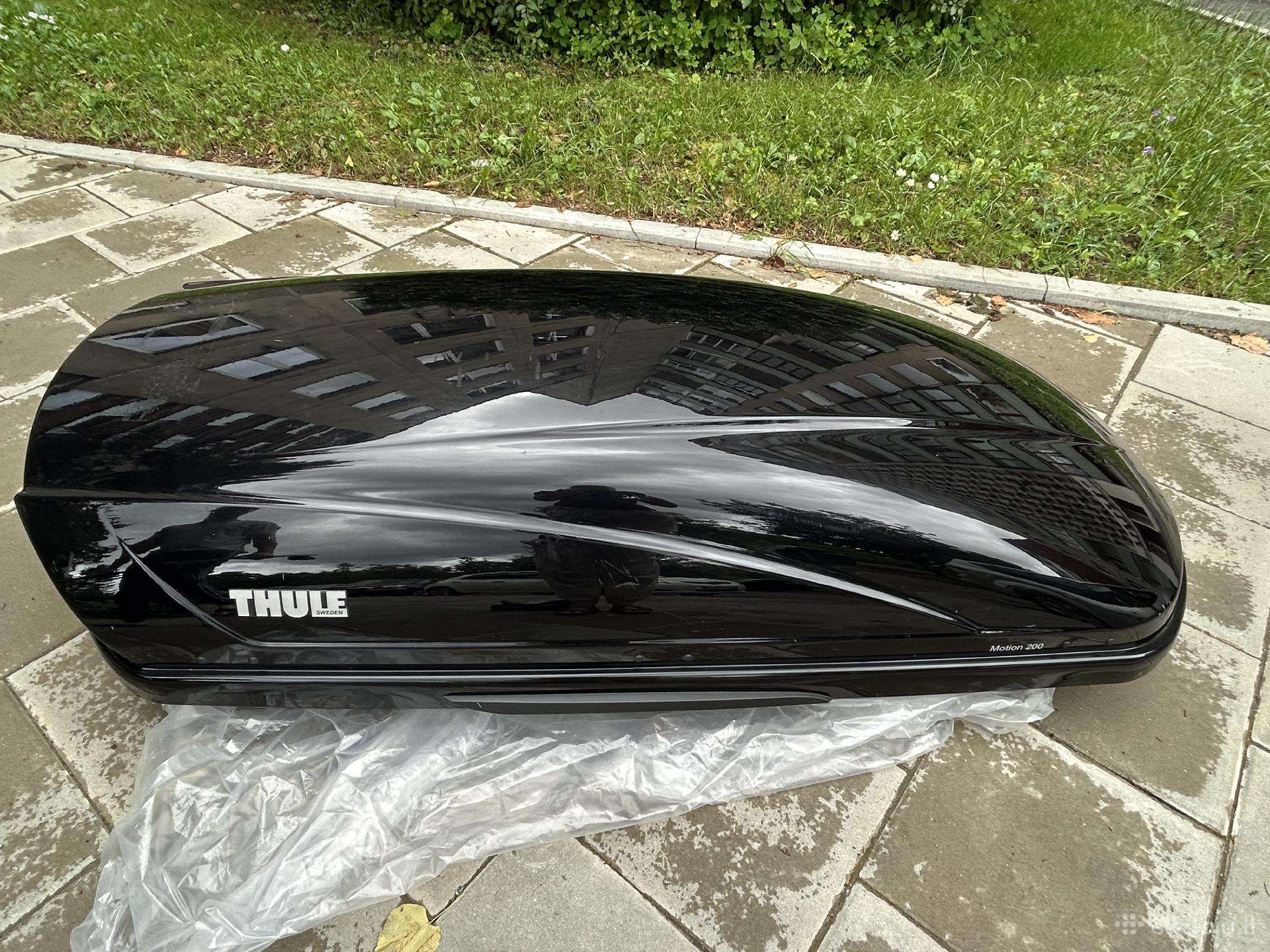 Thule Motion 200 ir Thule Wingbar komplektas