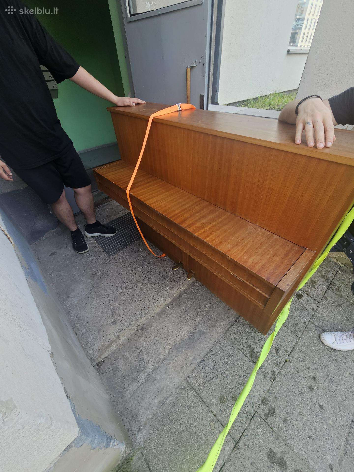 Kraustymas Pervežimas Šiukšlių išvežimas