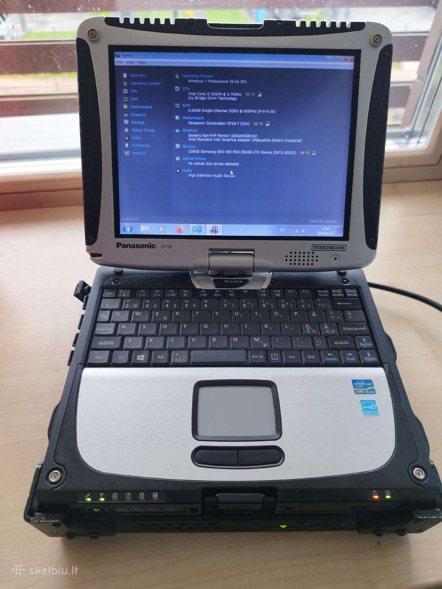 Panasonic Toughbook CF-19