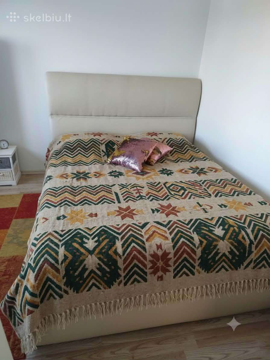 Parduodama Dvigulė Lova Su Patalynės Dėže 160200