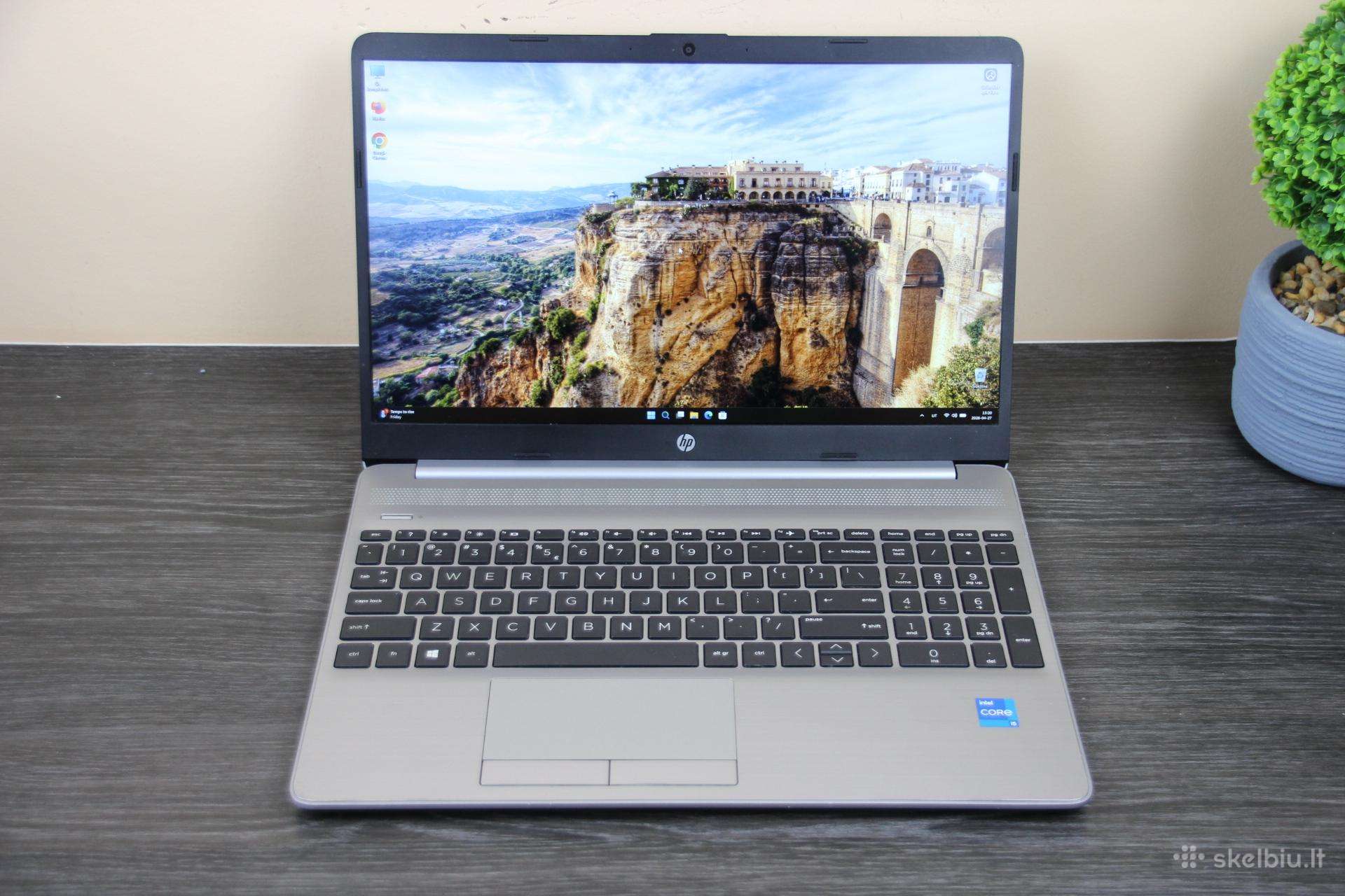 Hp 250 g8 i5-11gen 16gb 256 GB nvme fhd
