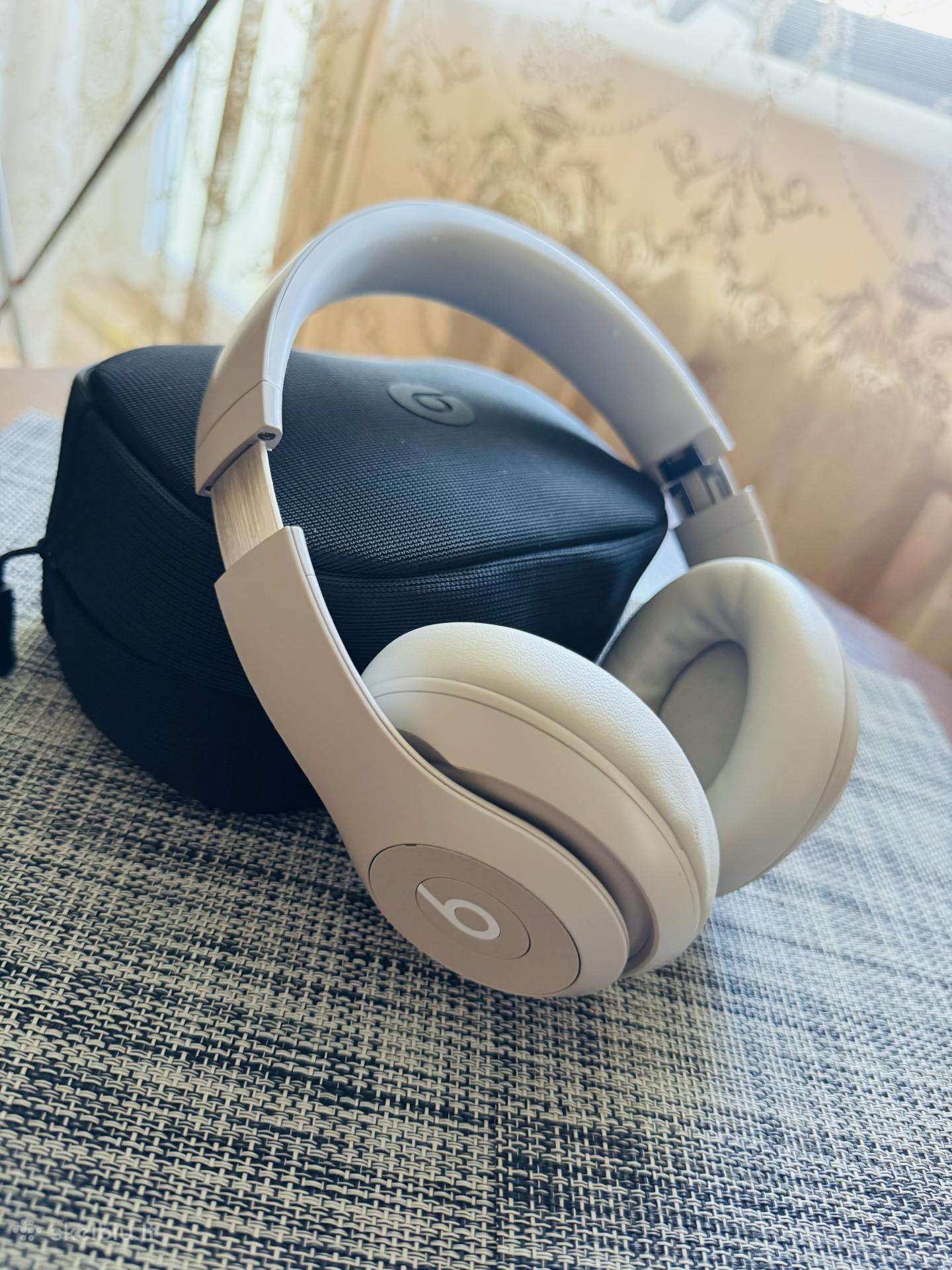 Beats Studio Pro