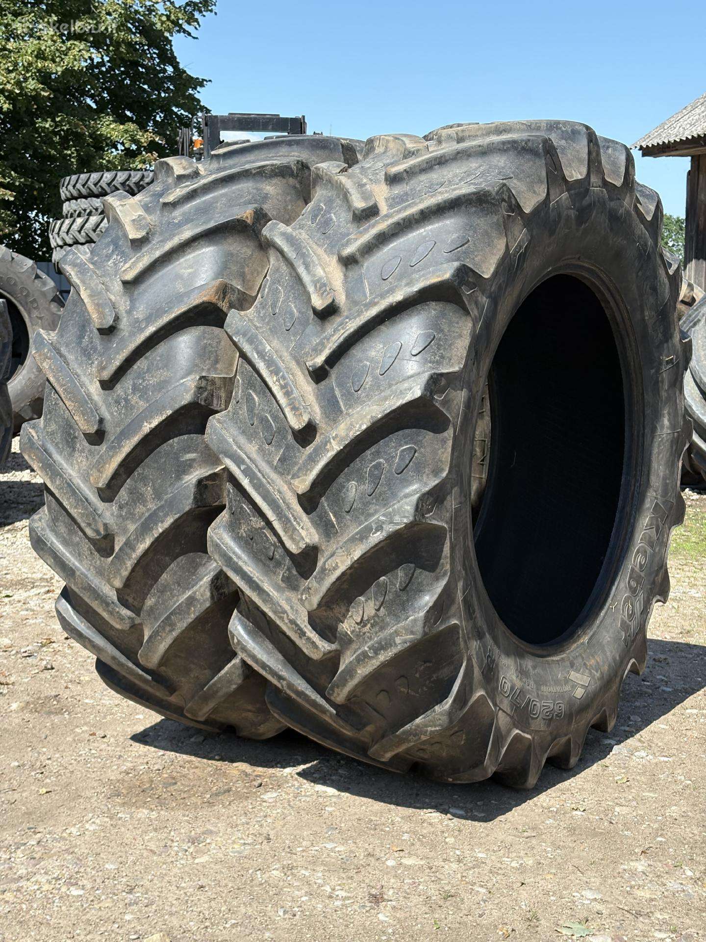 620/70r42 Kleber/michelin Padangos
