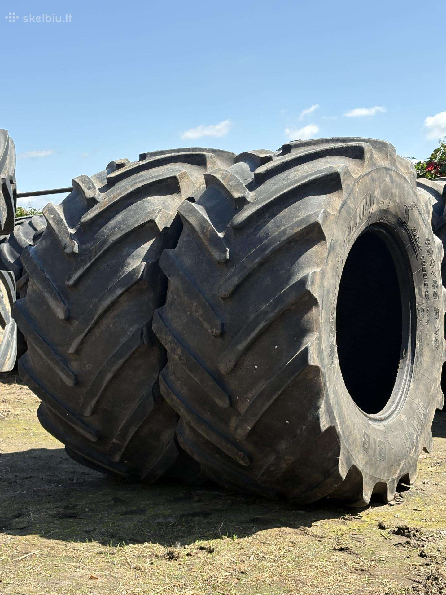 600/65r28 Michelin padangos