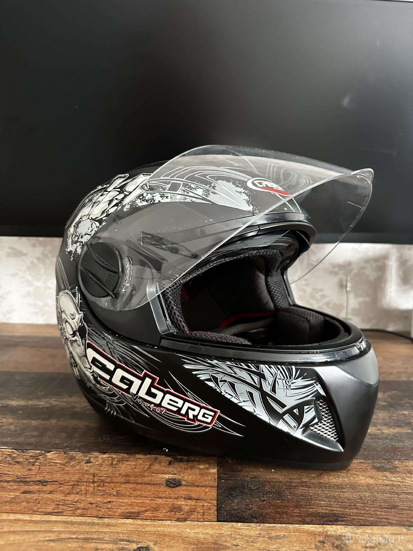 Parduodu Cabergv2 407 Hellracer V1 šalmą, dydis L