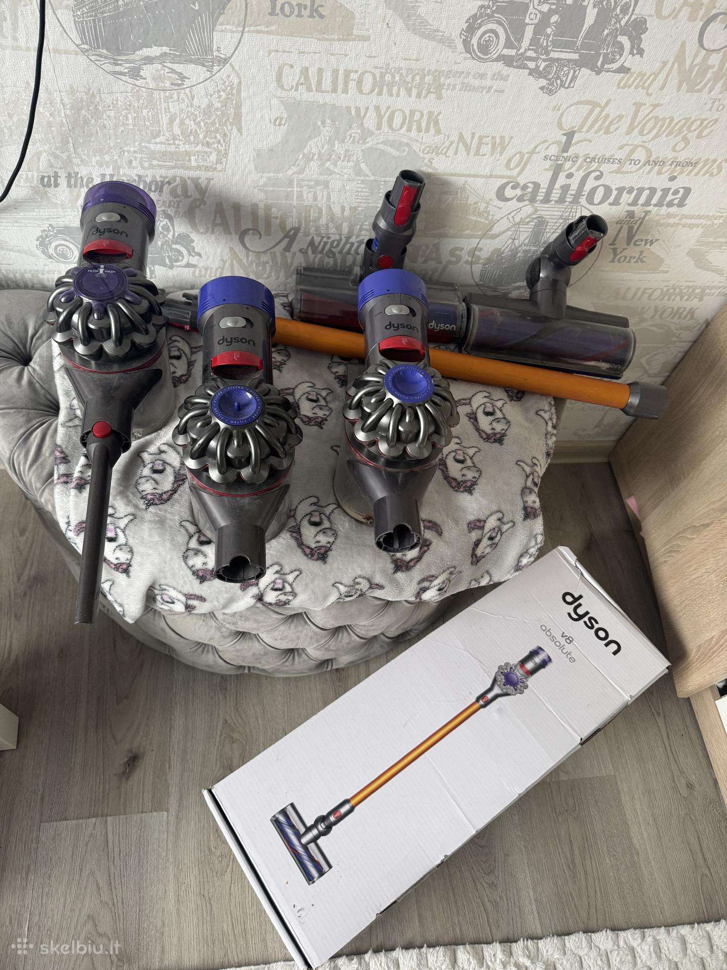 Dyson v6 v8
