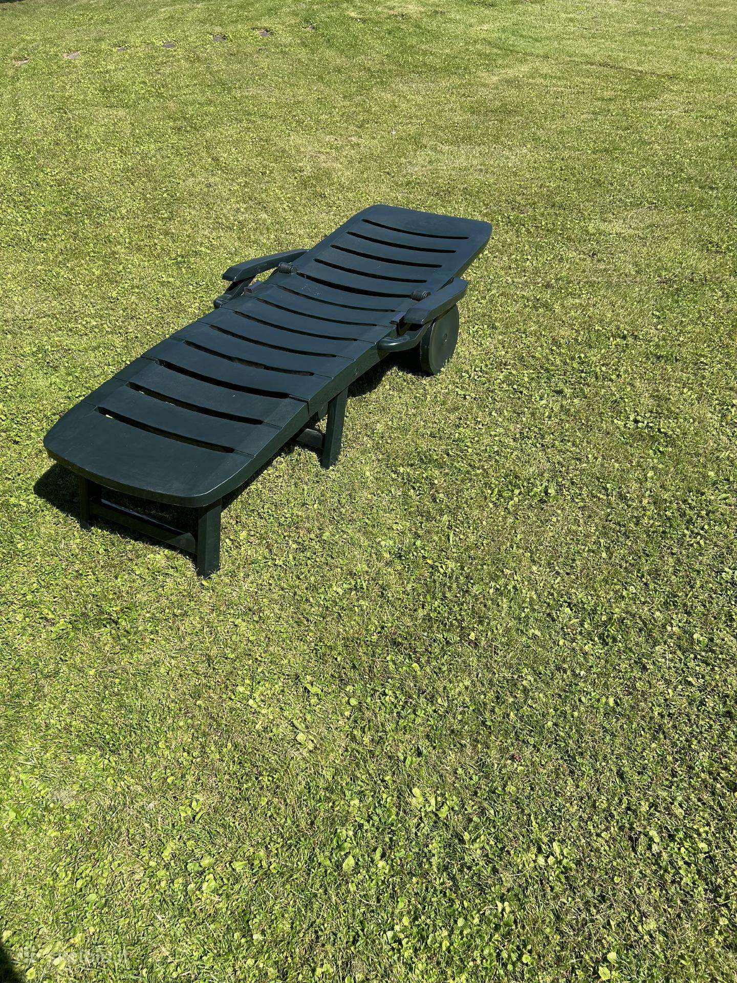 Lauko gultas-lova su čiužiniu