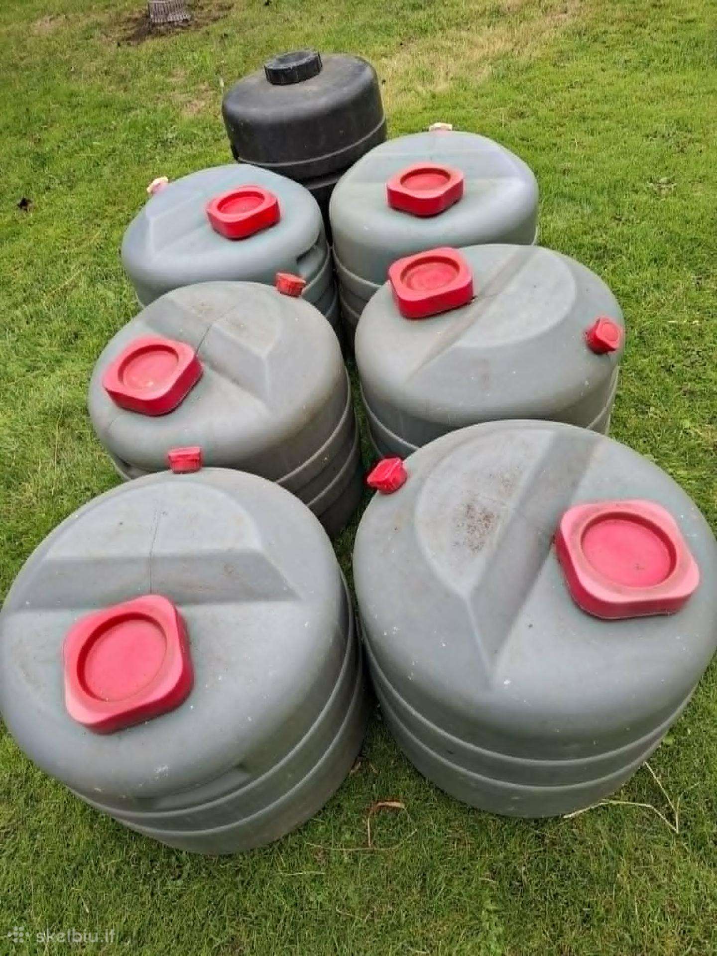 Parduodu plastikines 50 ltr. talpas (kanistrus)