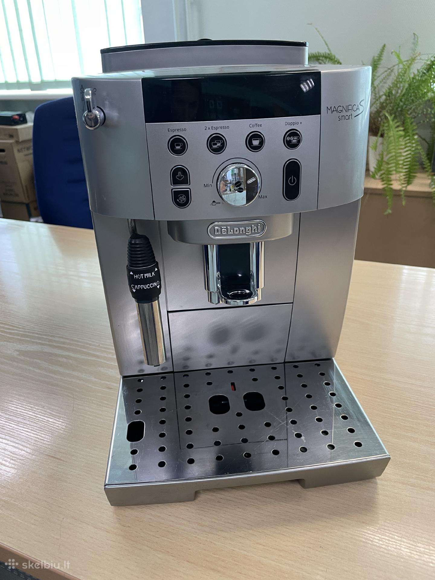 Kavos aparatas Delonghi Magnifica S smart