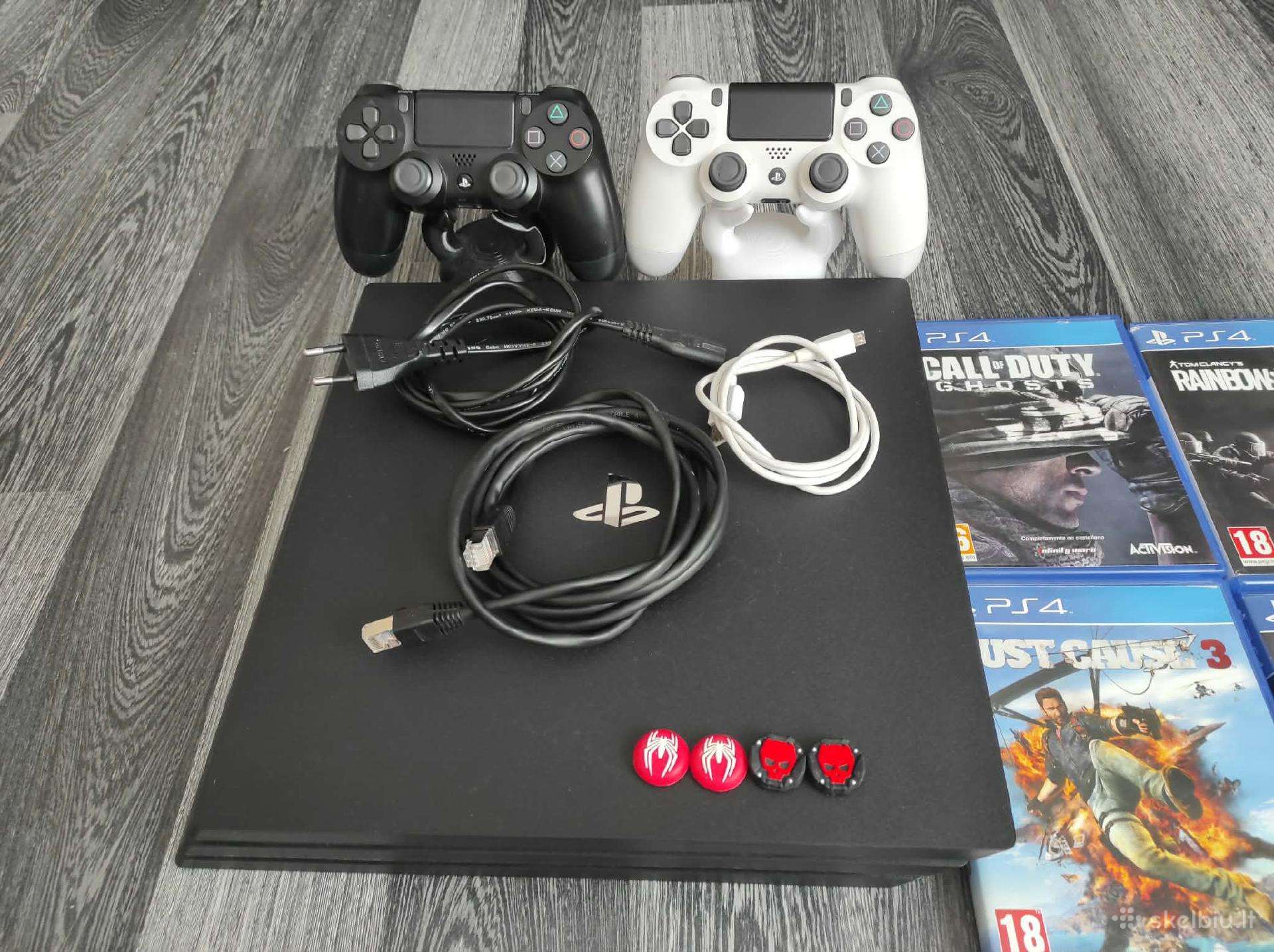 Parduodamas Playstation 4 Pro