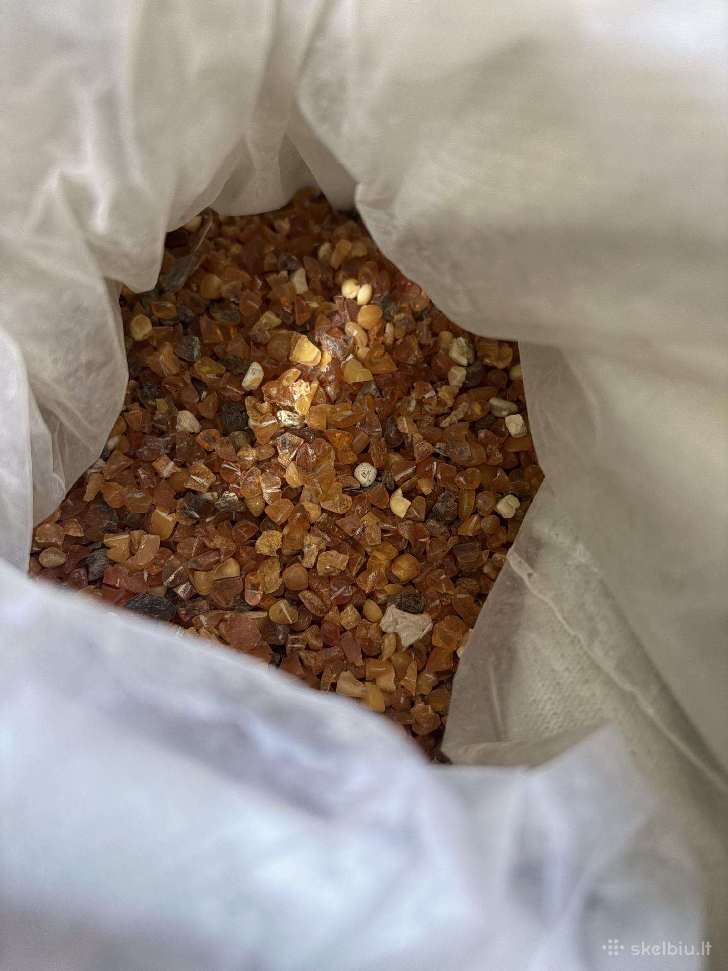 Mazi gintaro gabaliukai vazoms uzpildyti, ar pan