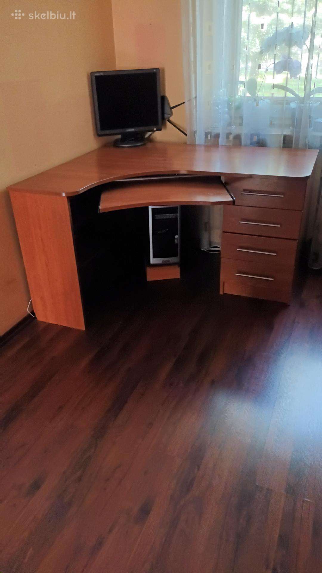 Rašomasis stalas